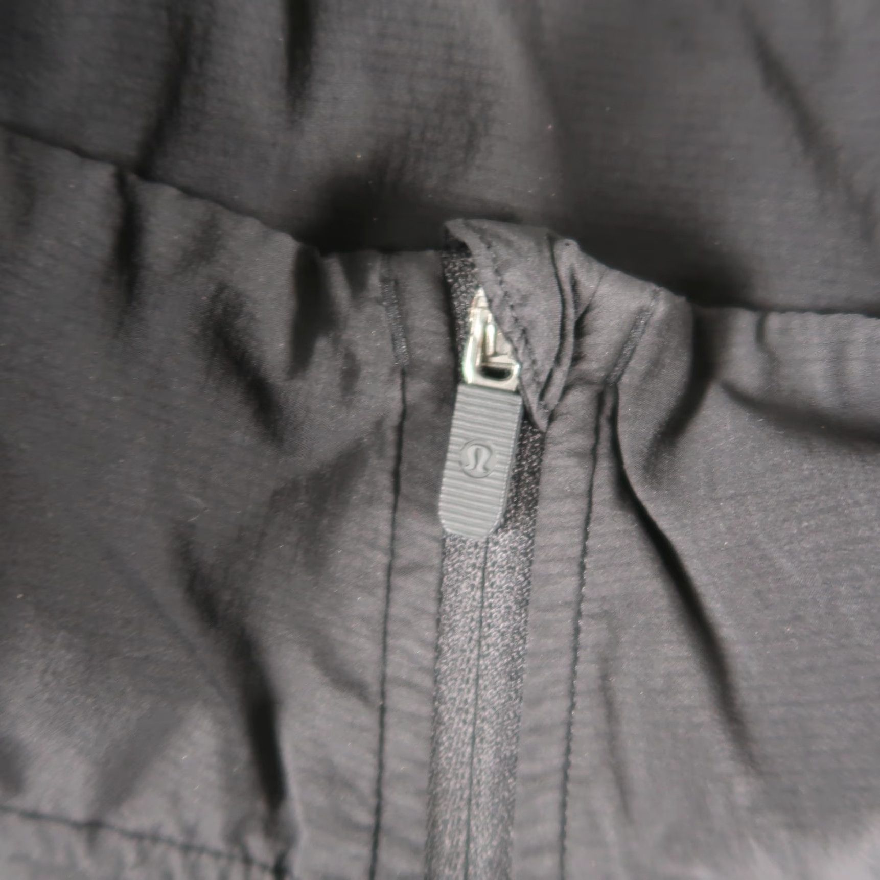 Lululemon Lululemon Windbreaker Jacket Womens Sights Seen Black 6 Full Zip Activewear Nylon LW3DU5S Indoor Hiking Everyday Womens Size M / US 6-8 / IT 42-44 - 4 Thumbnail