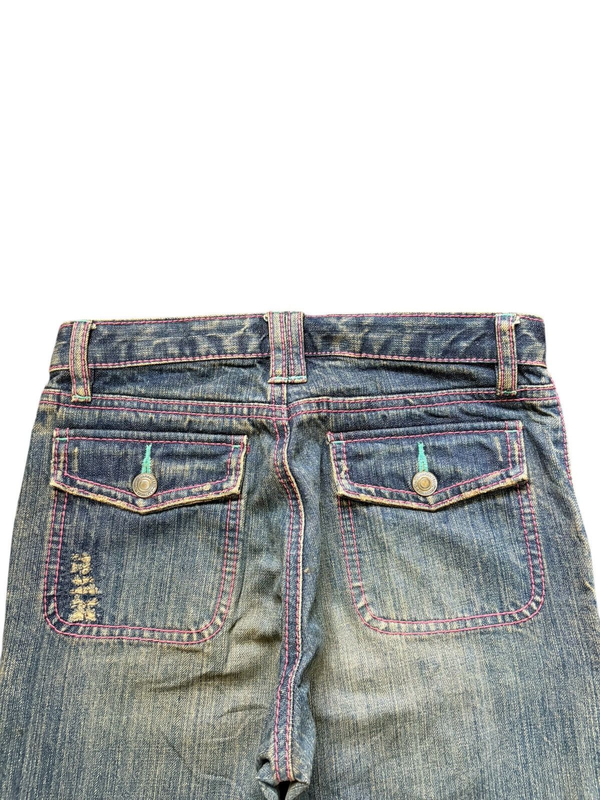 Uniqlo Vintage Japanese Uniqlo Rusty Mud Wash Distress Flare Jeans Size 26" / US 2 / IT 38 - 4 Thumbnail
