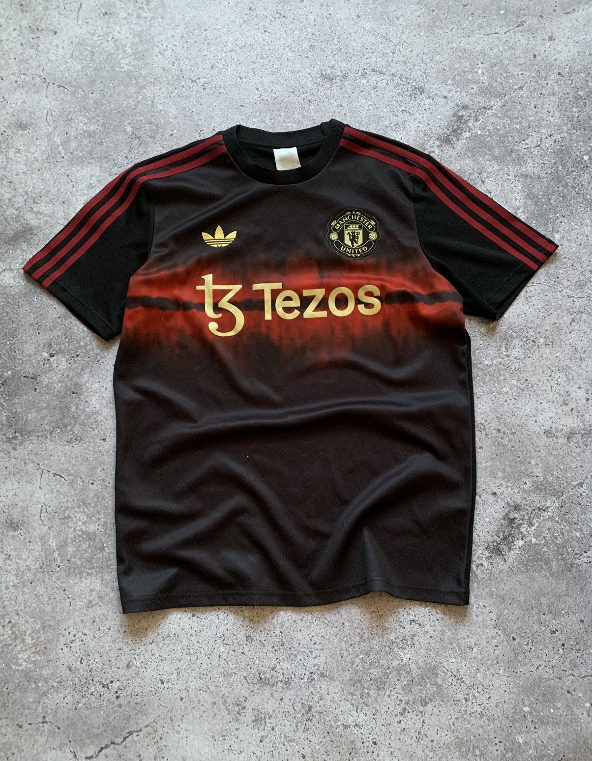 Adidas 🔥ADIDAS MANCHESTER UNITED CHINESE NEW YEAR EDITION JERSEY Size US L / EU 52-54 / 3 - 2 Thumbnail