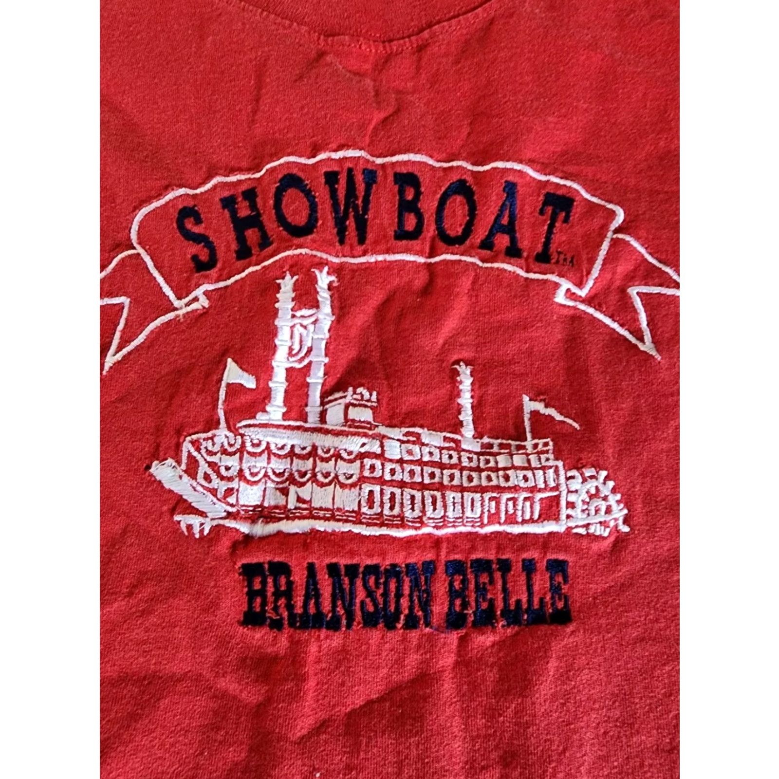 Vintage VINTAGE Silver Dollar City Branson Belle Showboat Embroidered Crew Neck T Shirt - Red, Mens XL, 90s Hipster, Distressed, Short Sleeve Size US XL / EU 56 / 4 - 2 Thumbnail