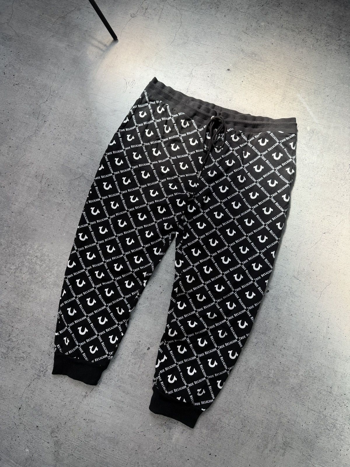 Japanese Brand True Religion pants Joggers baggy Parachute monogram Size US 38 / EU 54 - 1 Thumbnail