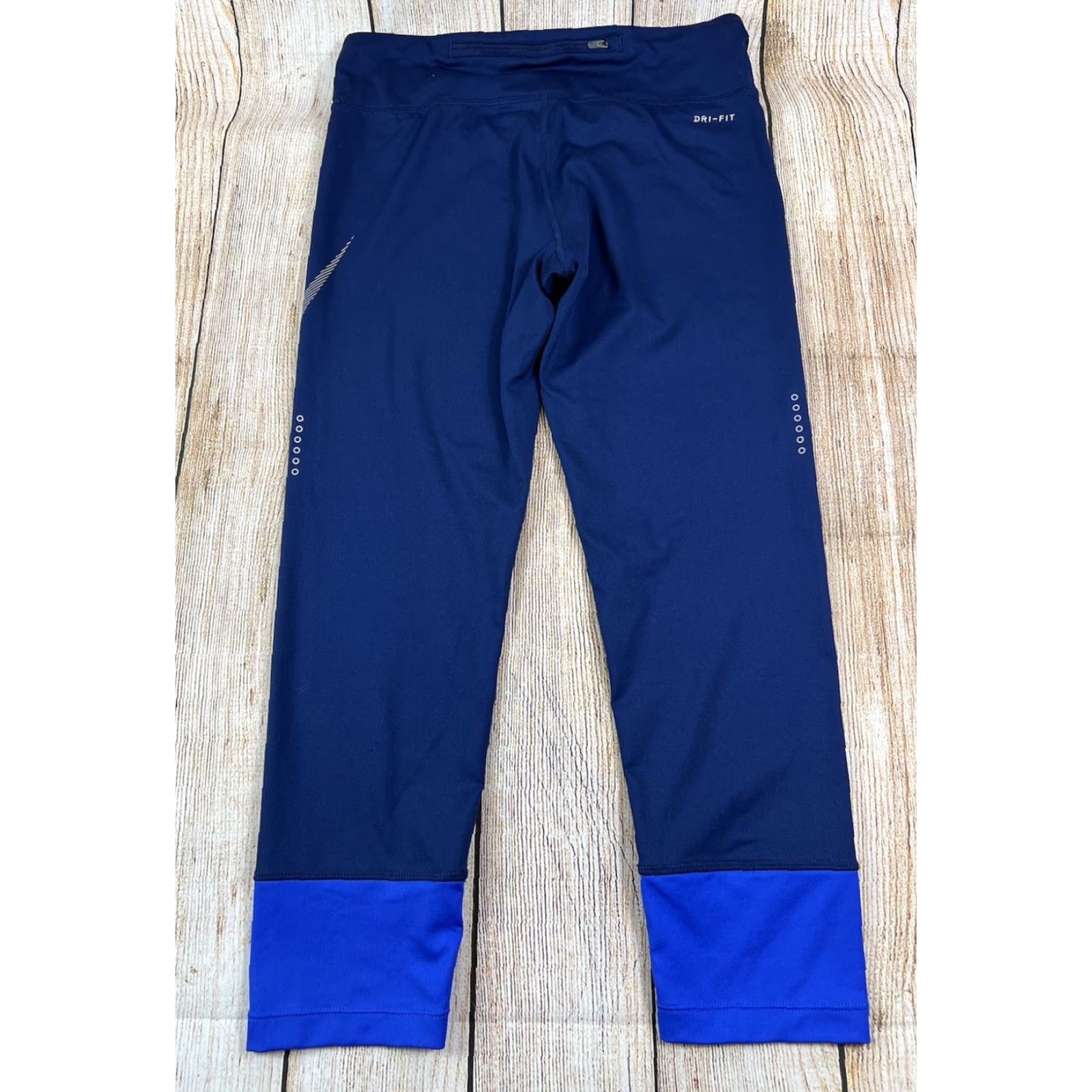 Nike Nike Dri-Fit Leggings Women M Blue Cropped Activewear Mens? Women? Size 32" / US 10 / IT 46 - 2 Thumbnail