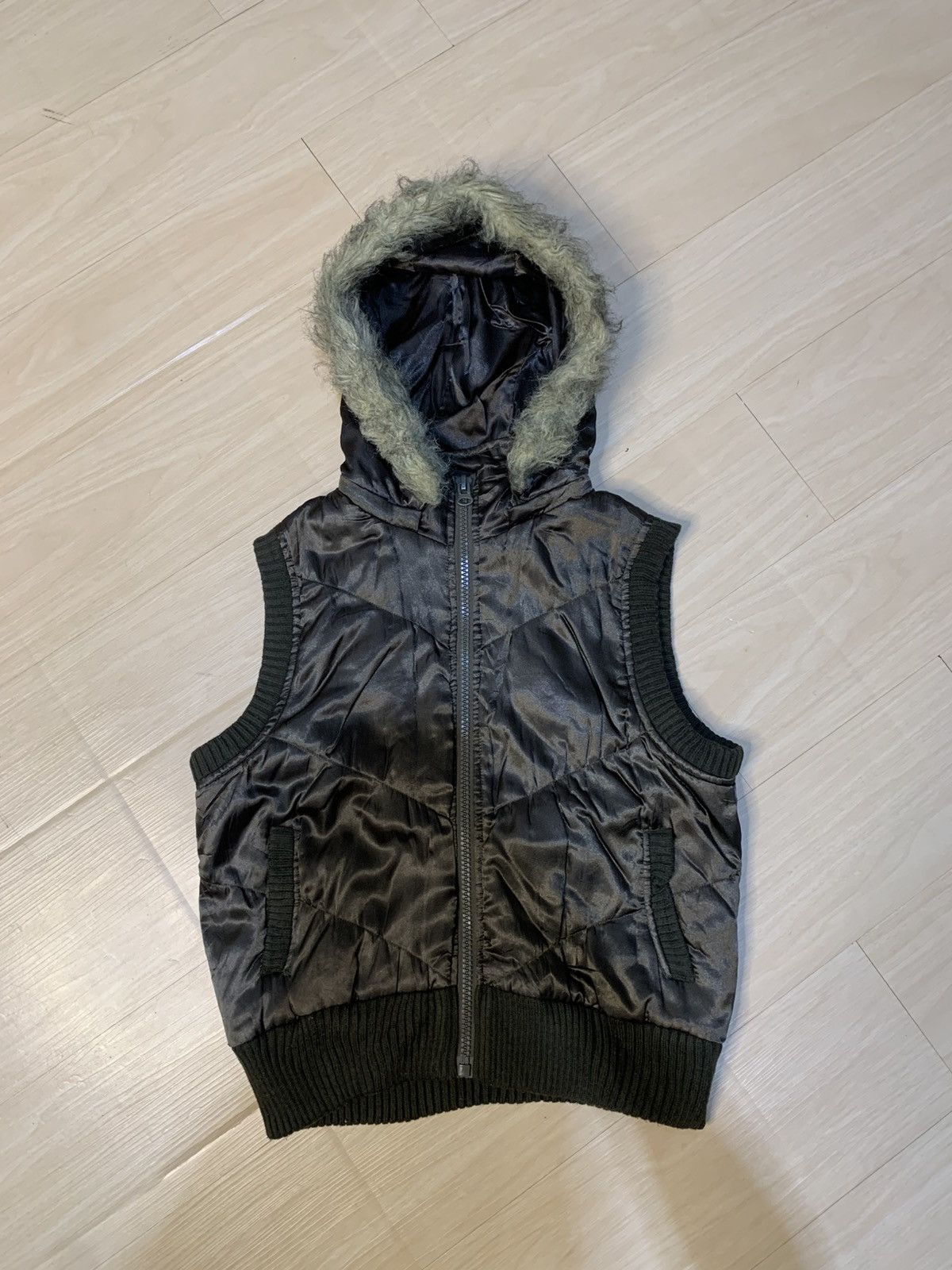 Le Grande Bleu (L.G.B.) Y2K jasper MINX Puffer Fur Vest Size US L / EU 52-54 / 3 - 1 Thumbnail