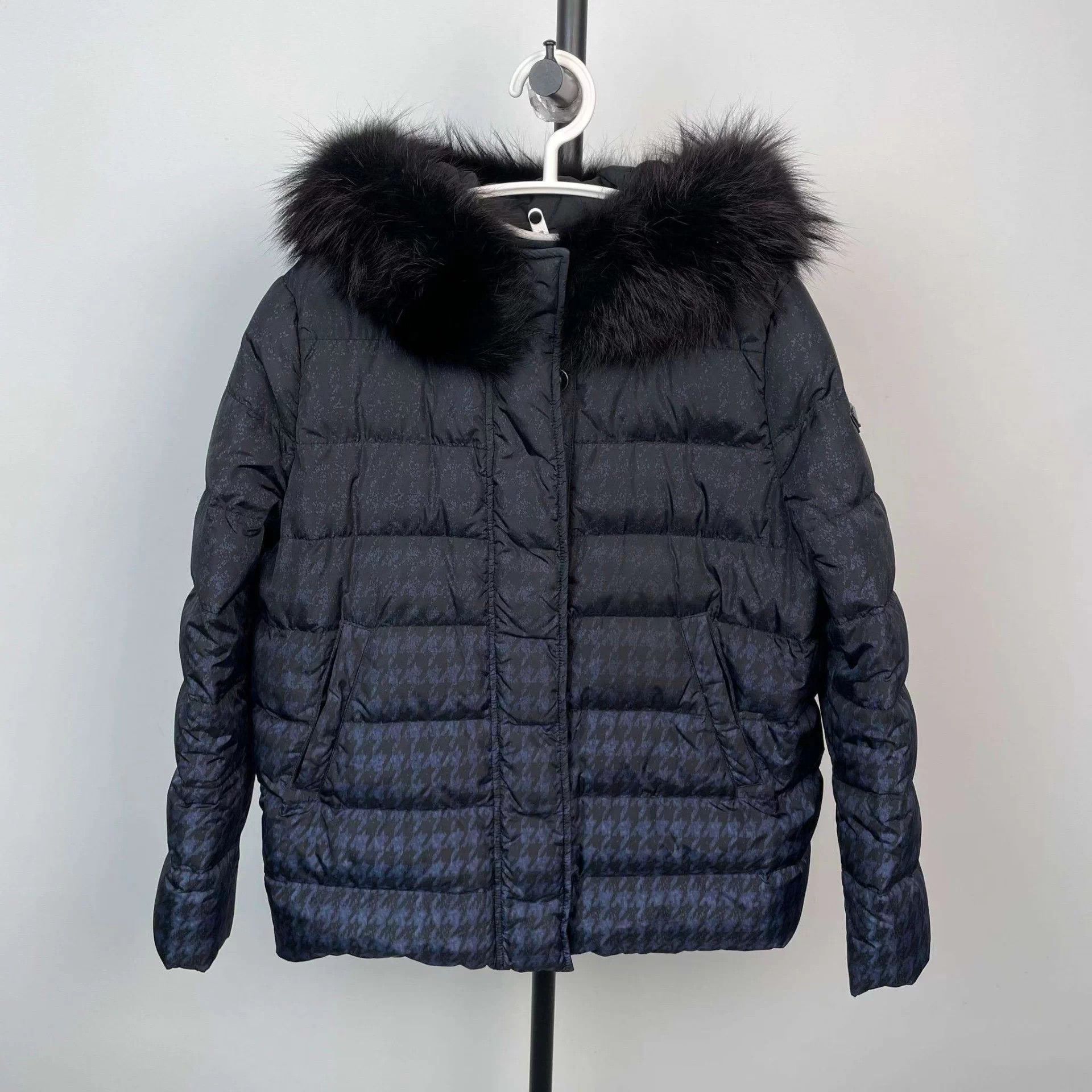 Prada Prada houndstooth down jacket black 170 Size M / US 6-8 / IT 42-44 - 1 Thumbnail