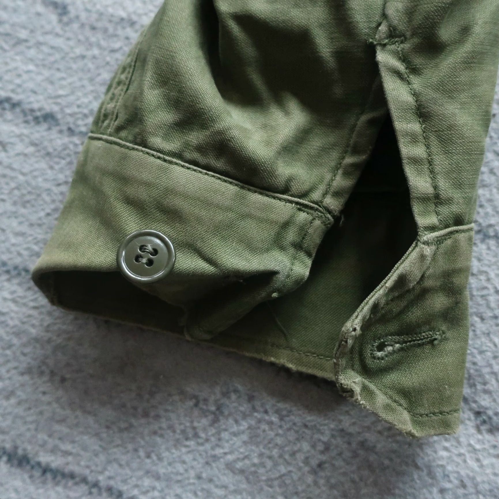 Vintage VINTAGE Vietnam War Era US Military J-4883B Field Jacket Wind Resistant OG 107 Shirt Mens Small Long Military Green John Ownbey Co. Inc Size US S / EU 44-46 / 1 - 6 Thumbnail
