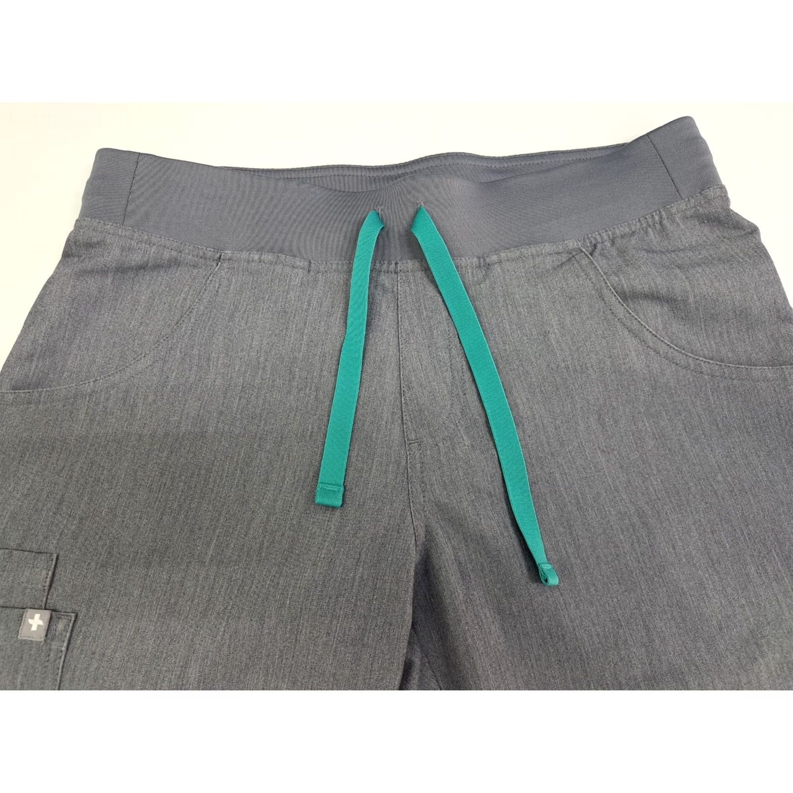 Vintage FIGS Womens T21004 Grey Cargo Scrub Pants Small 30" Inseam Womens Grey Cargo Scrub Pants Size 28" / US 6 / IT 42 - 6 Thumbnail