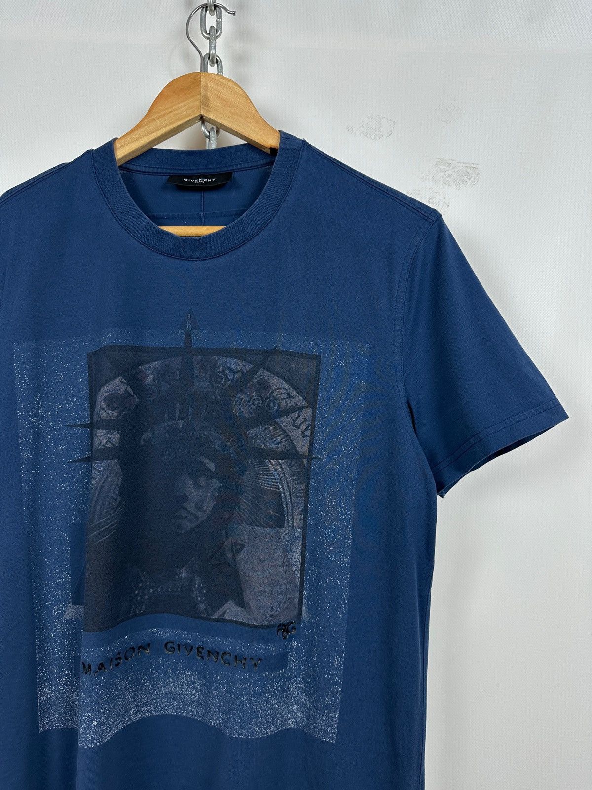 Givenchy Givenchy Statue Of Liberty Blue T-Shirt Size US M / EU 48-50 / 2 - 6 Thumbnail