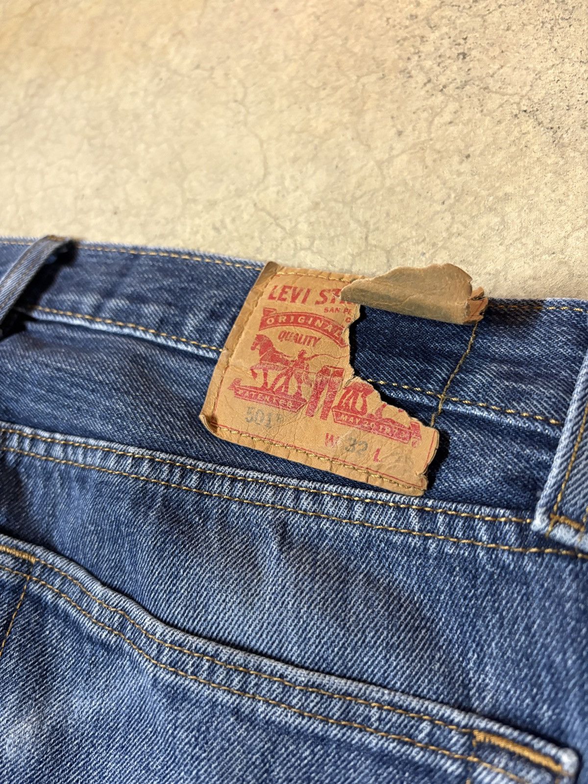 Levi's Vintage Levi’s 501 Faded Blue Jeans Denim Size 32x30 Size US 32 / EU 48 - 4 Thumbnail