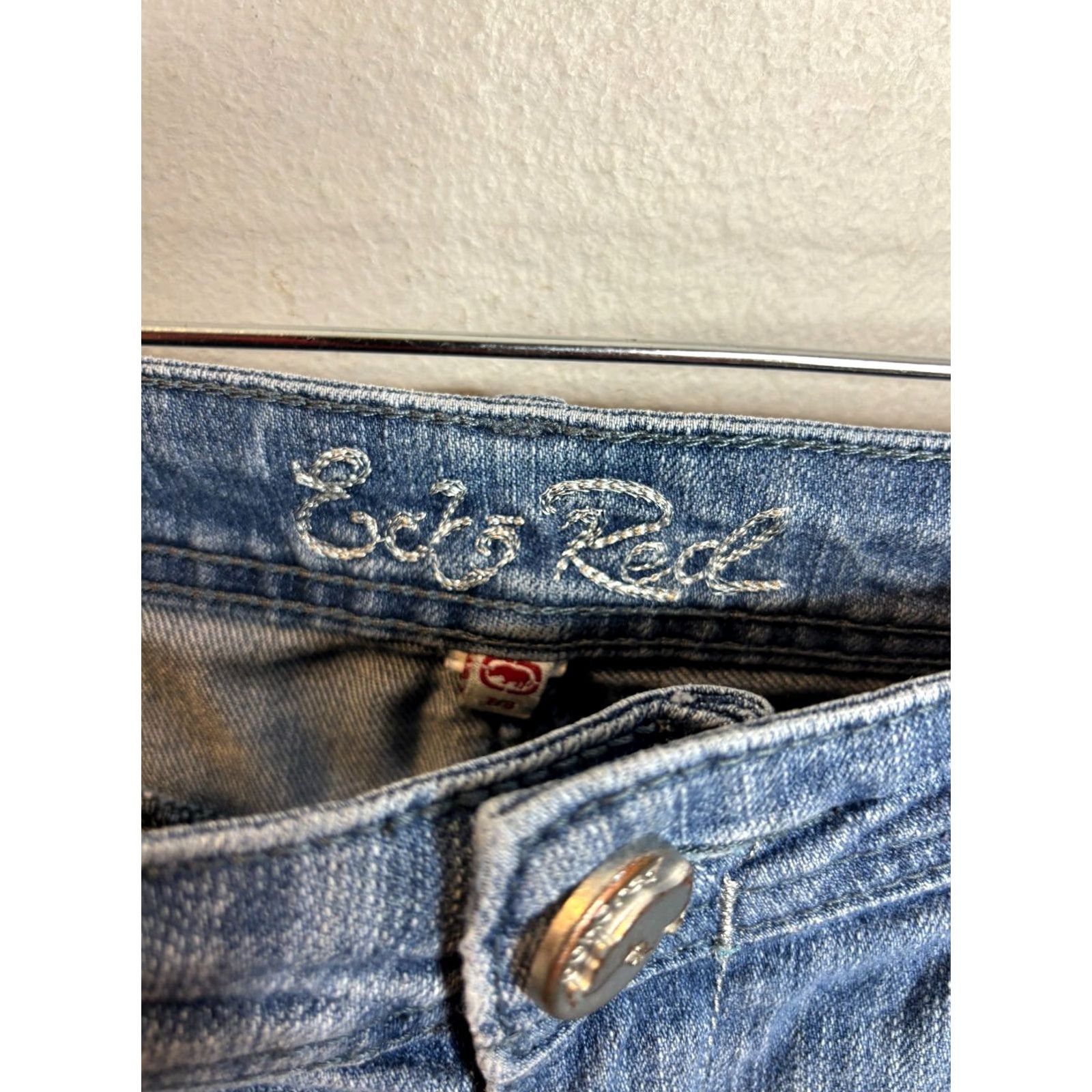 Denime Ecko Red Denim Shorts Women's 7/8 Blue Jorts Capri Vintage Retro Y2K 700 | 8 | Blue | Denim | Vintage | Casual | 5-Pocket | Regular | Women's Shorts Size 30" / US 8 / IT 44 - 6 Thumbnail