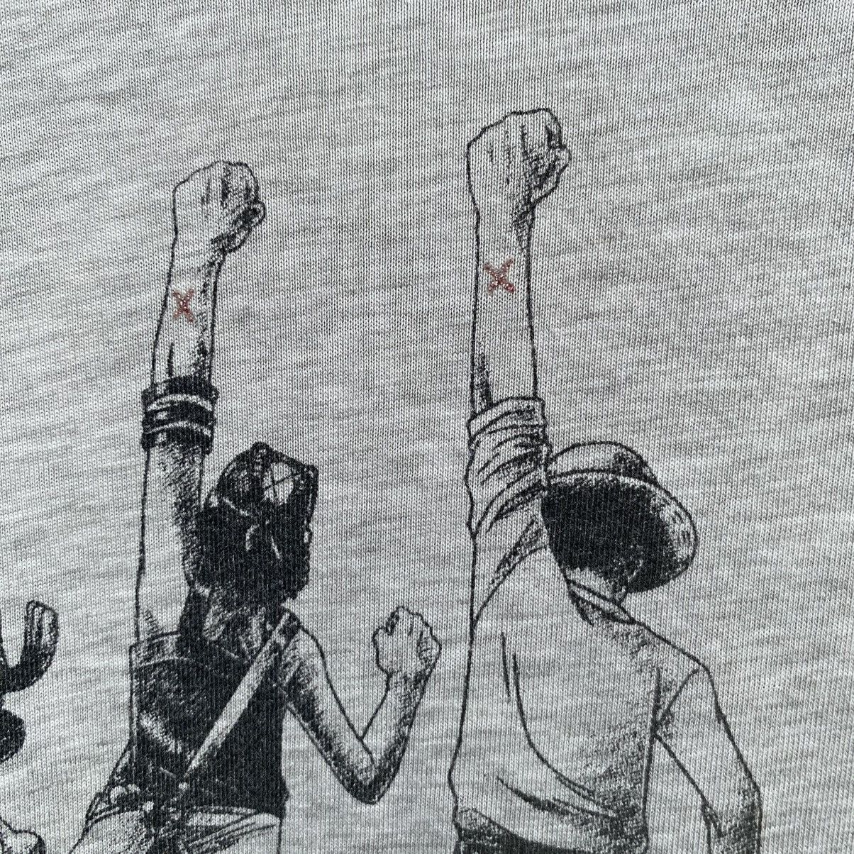 One Piece Thrashed Faded One Piece X Uniqlo Tee Size US M / EU 48-50 / 2 - 4 Thumbnail