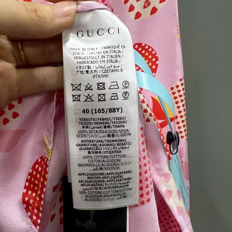 Gucci Gucci Heart-shaped apple full-print shirt 2502-Nextarrow Size US XXS / EU 40 - 4 Thumbnail