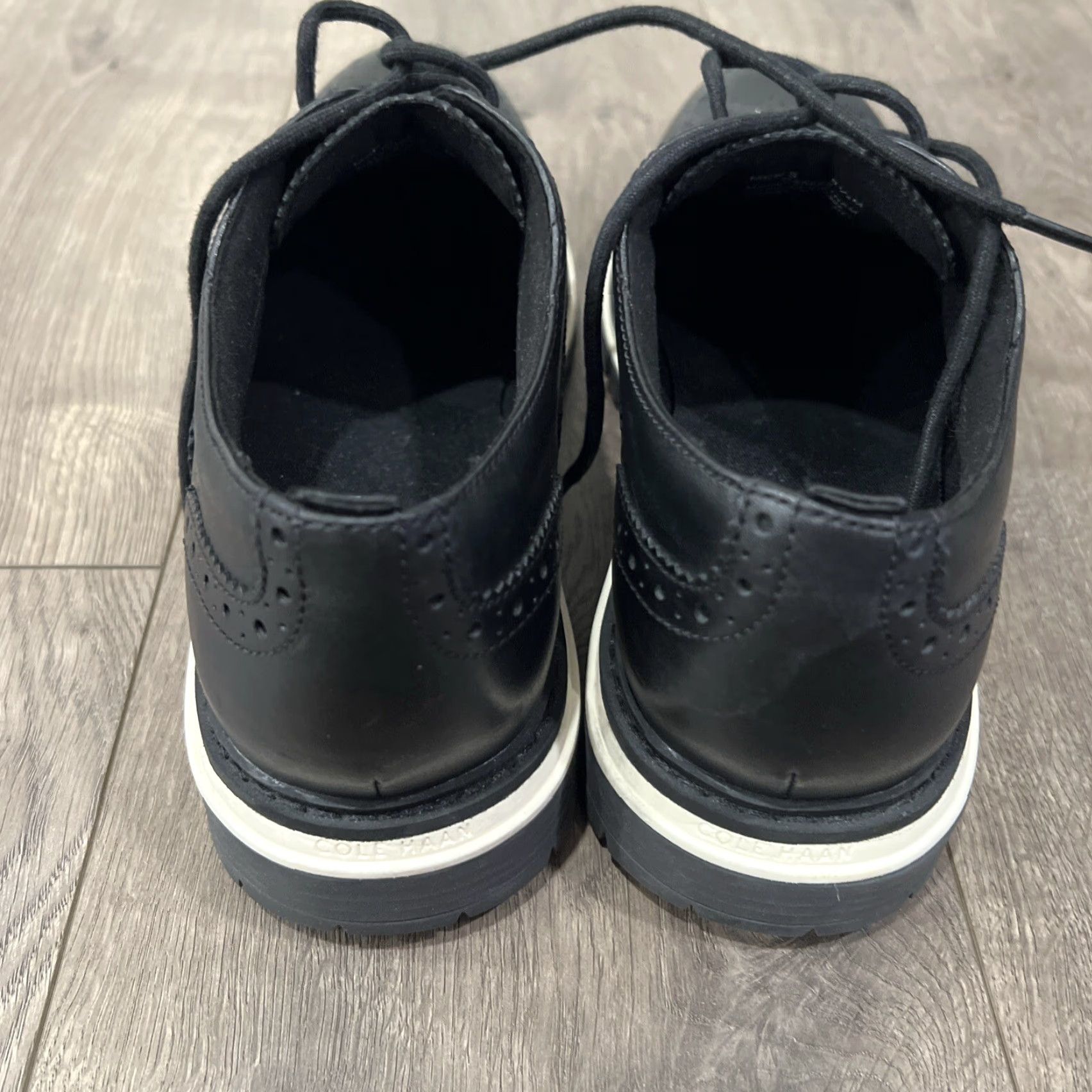 Cole Haan COLE HAAN Men's Wingtip Oxford Shoes Size 9.5 Black Leather-White Size US 9.5 / EU 42-43 - 5 Thumbnail