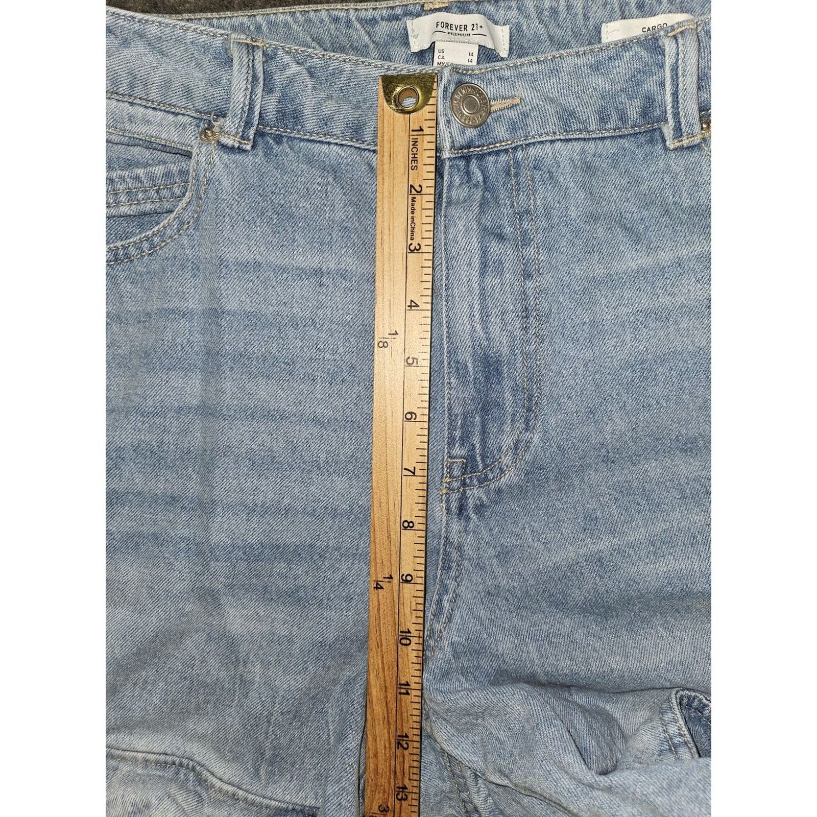 Forever 21 FOREVER 21 Premium Cargo Jeans Womens 14 Blue High Rise Wide Leg Denim Utility 90s College Hip Hop Baggy Trousers Mens? Size 36" / US 14 / IT 50 - 5 Thumbnail