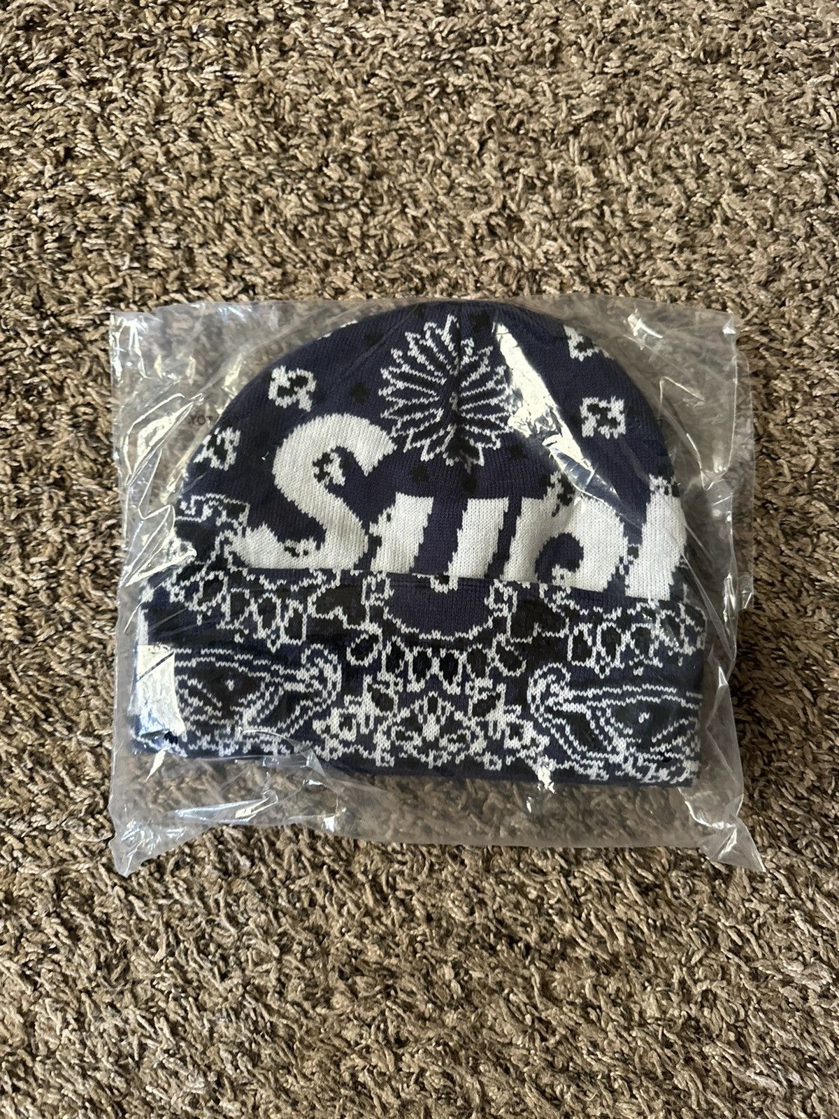 Supreme supreme blue bandana beanie fw24 Size ONE SIZE - 1 Thumbnail