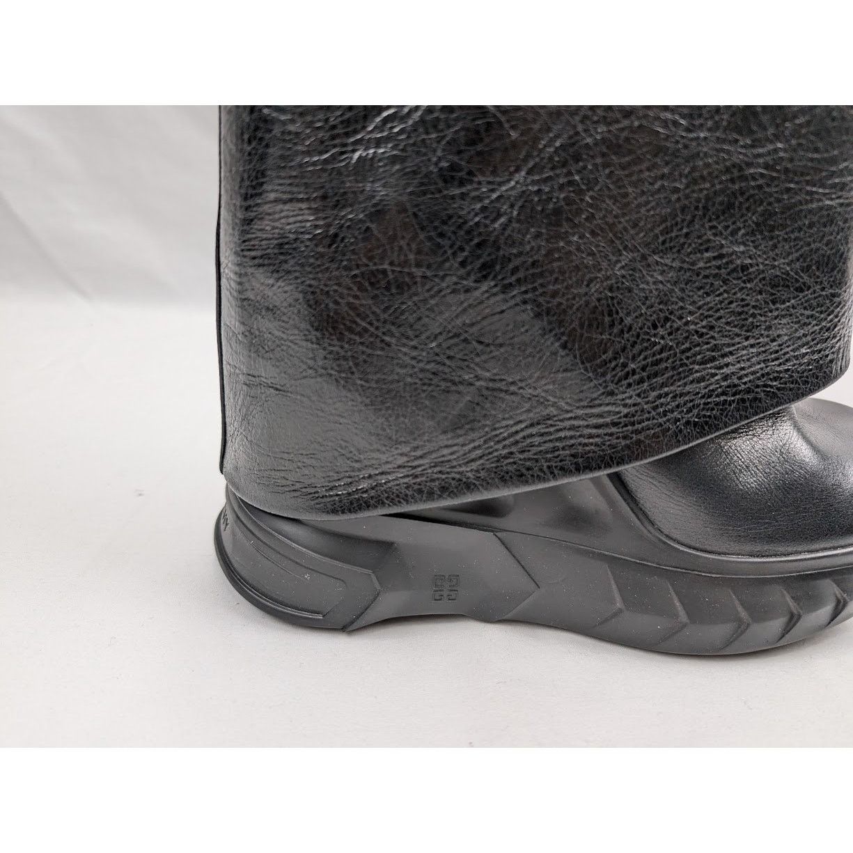 Givenchy o1rshd1 Biker Ankle Boots in Black/Natural 37 Size US 7 / IT 37 - 2 Thumbnail
