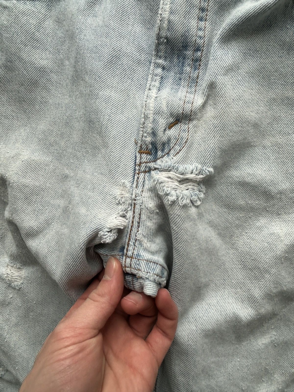 Levi's Vintage 90s Levis 505 Light Wash Denim Jeans 34x32 Distress Size US 34 / EU 50 - 8 Thumbnail