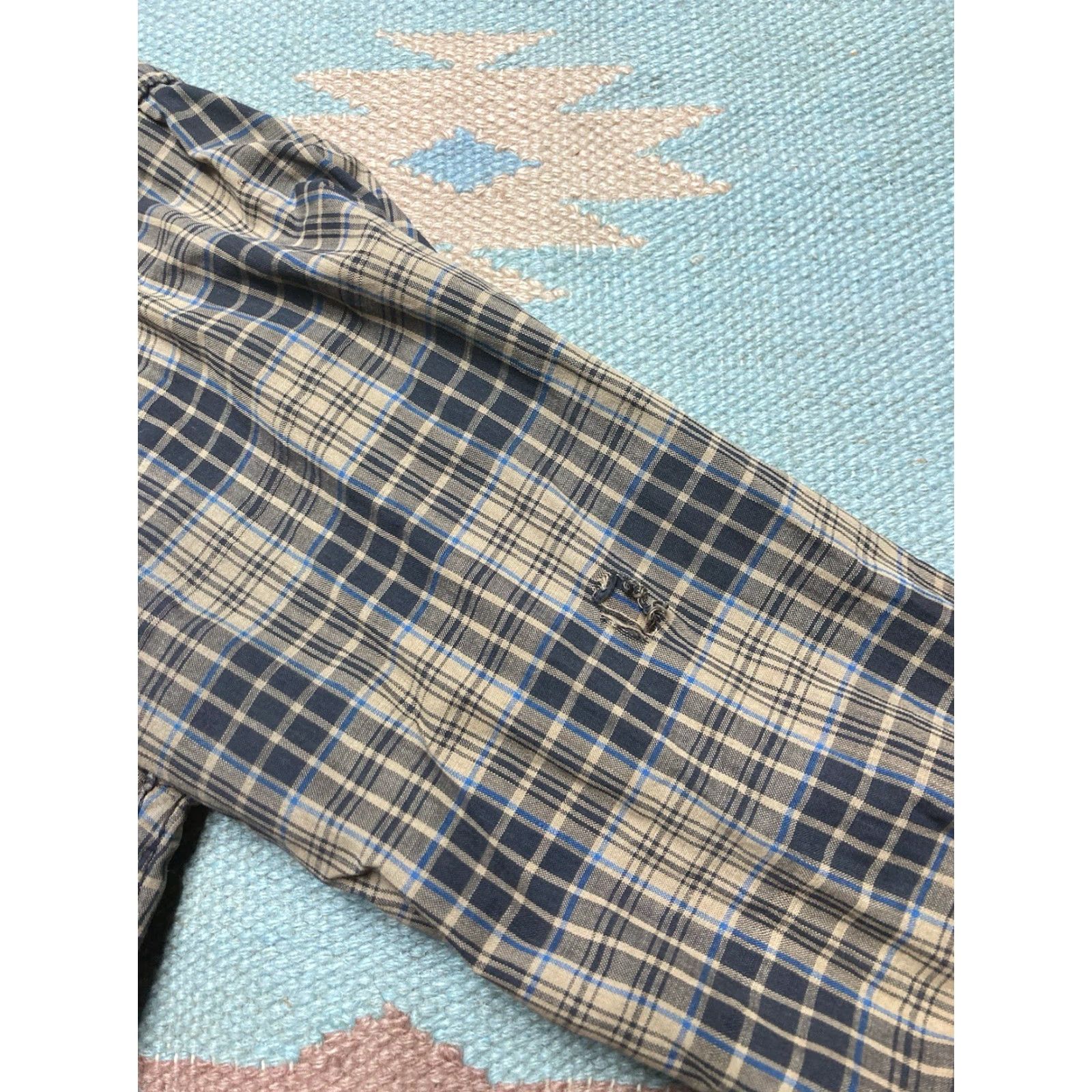Wrangler VINTAGE Wrangler Pearl snap shirt plaid blue bell western distressed Small Mens Shirt Size US S / EU 44-46 / 1 - 5 Thumbnail