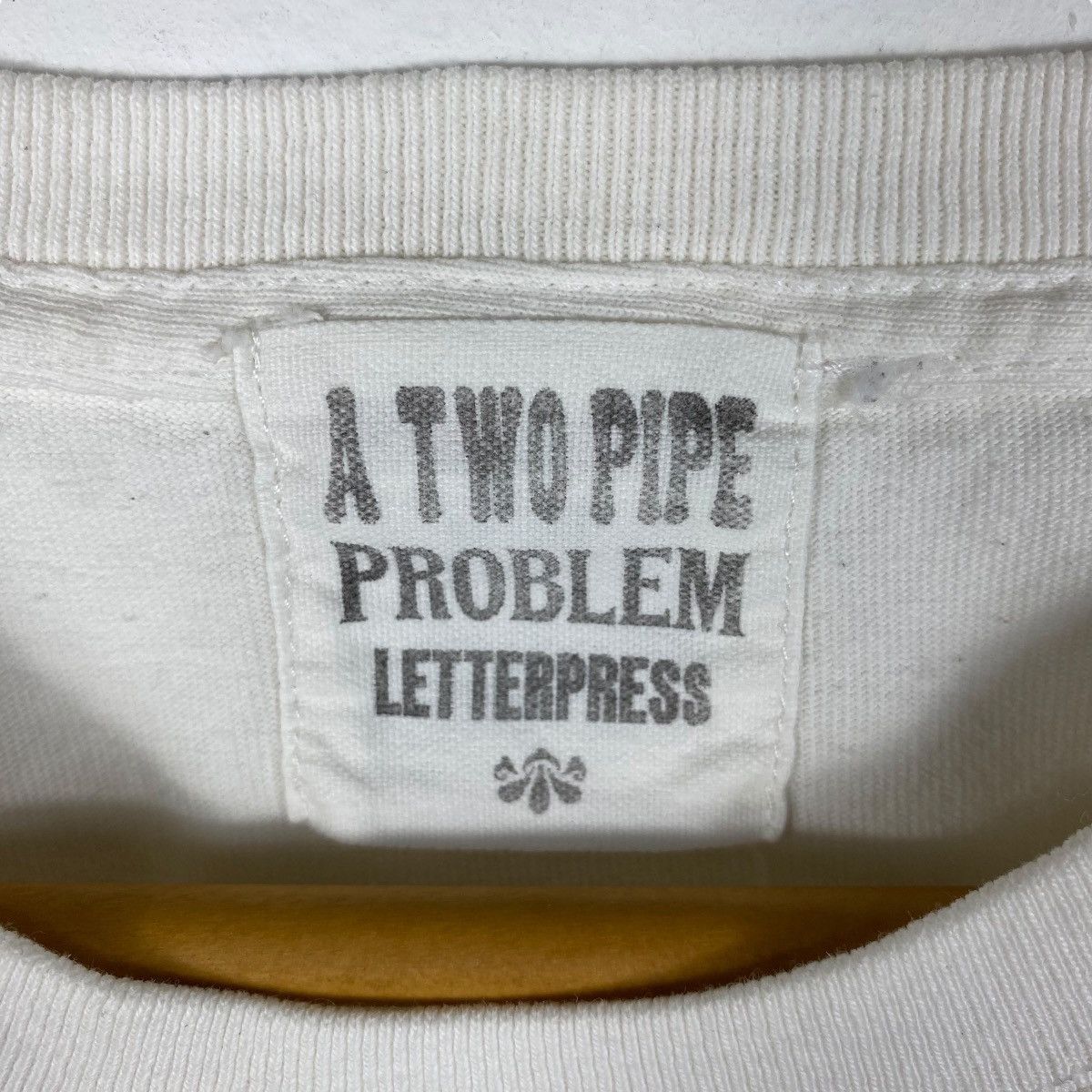 Japanese Brand Vintage "Let's Get Lost" A Two Pipe Problem Letterpress Tee Size US M / EU 48-50 / 2 - 5 Thumbnail