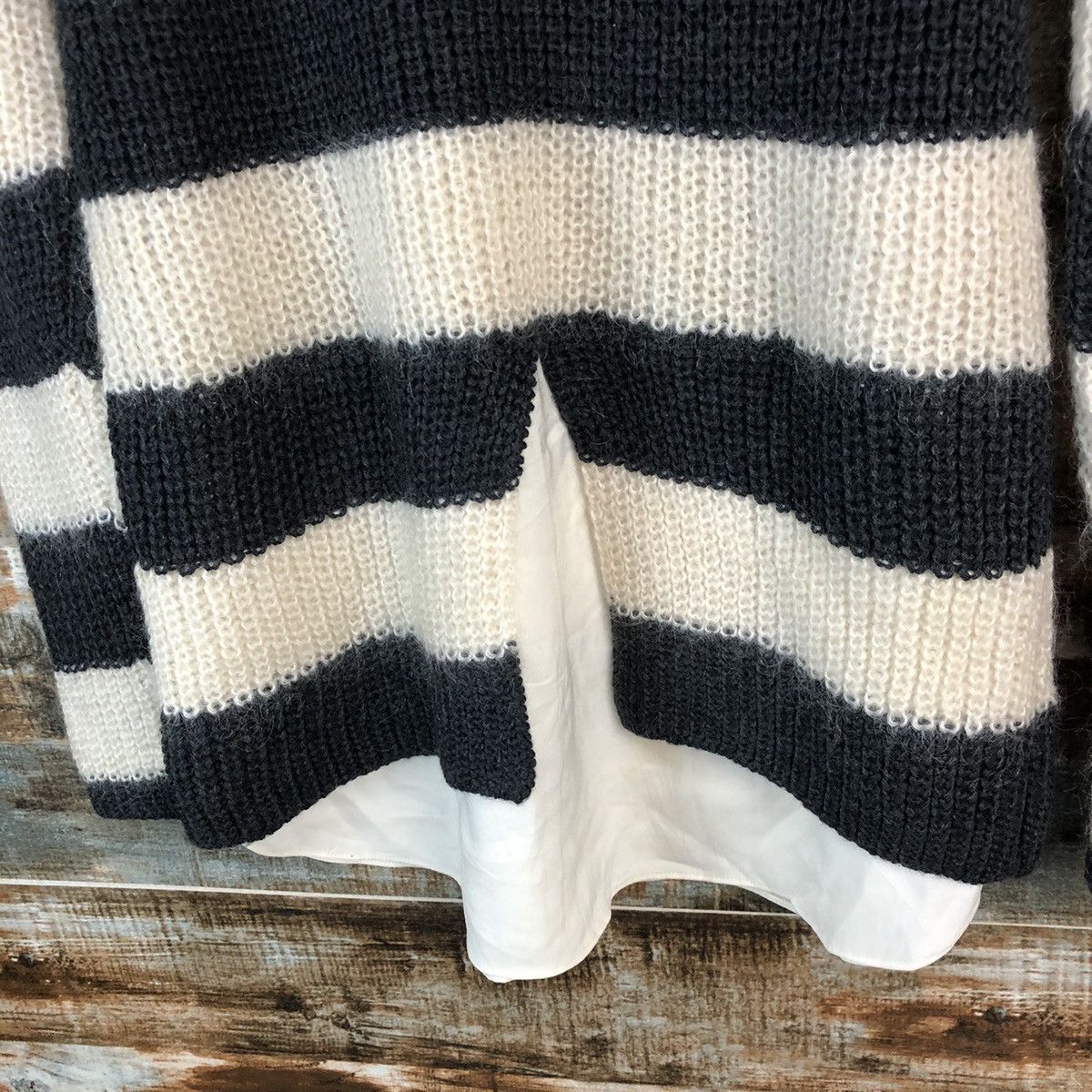 Ann Taylor × OVER THE STRiPES Ann Taylor Stripe Brown Knitwear #A2235 Size S / US 4 / IT 40 - 16 Thumbnail
