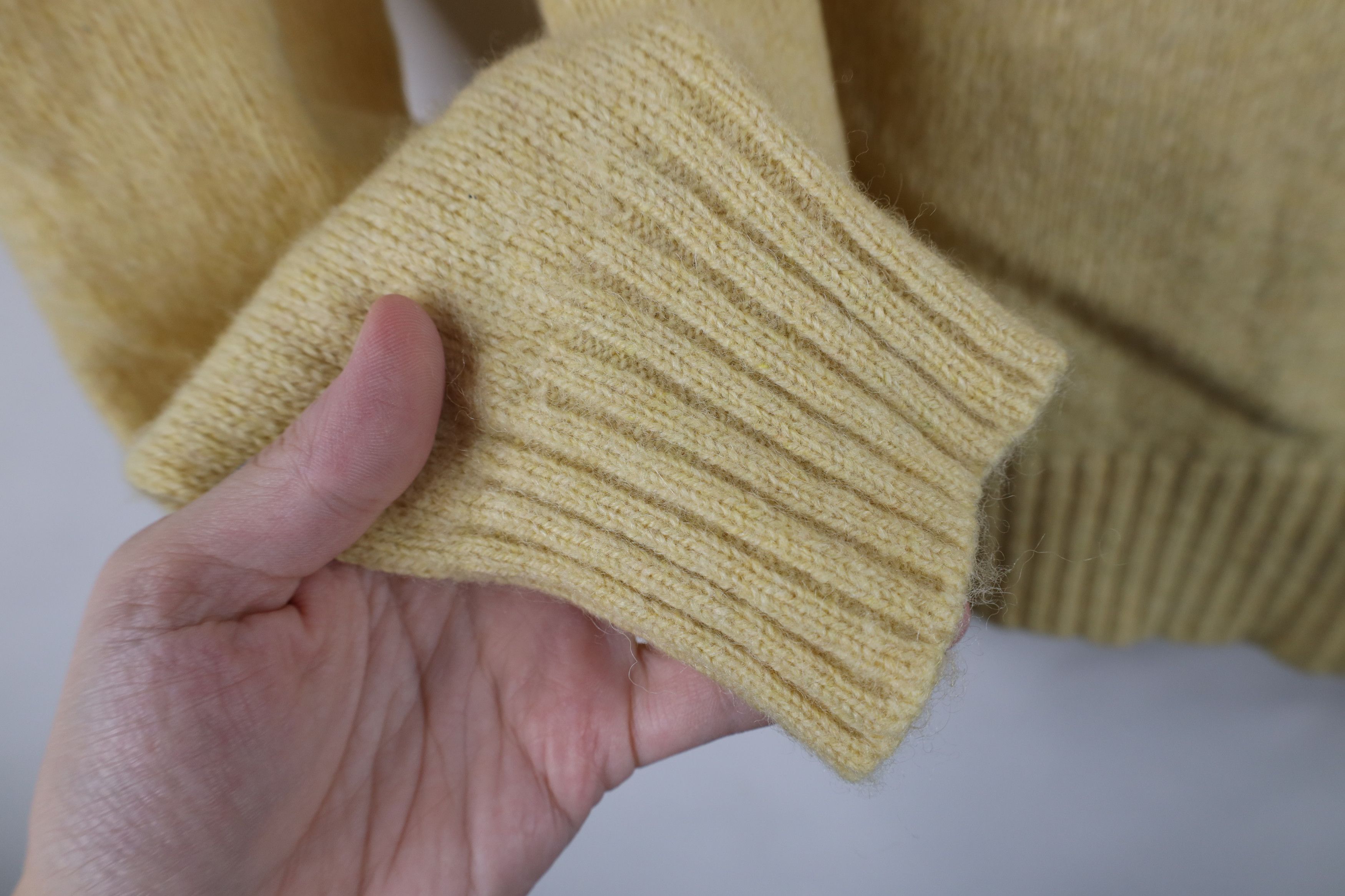 Vintage Vintage 70s Streetwear Knit Crewneck Sweater Yellow USA Size US L / EU 52-54 / 3 - 7 Thumbnail
