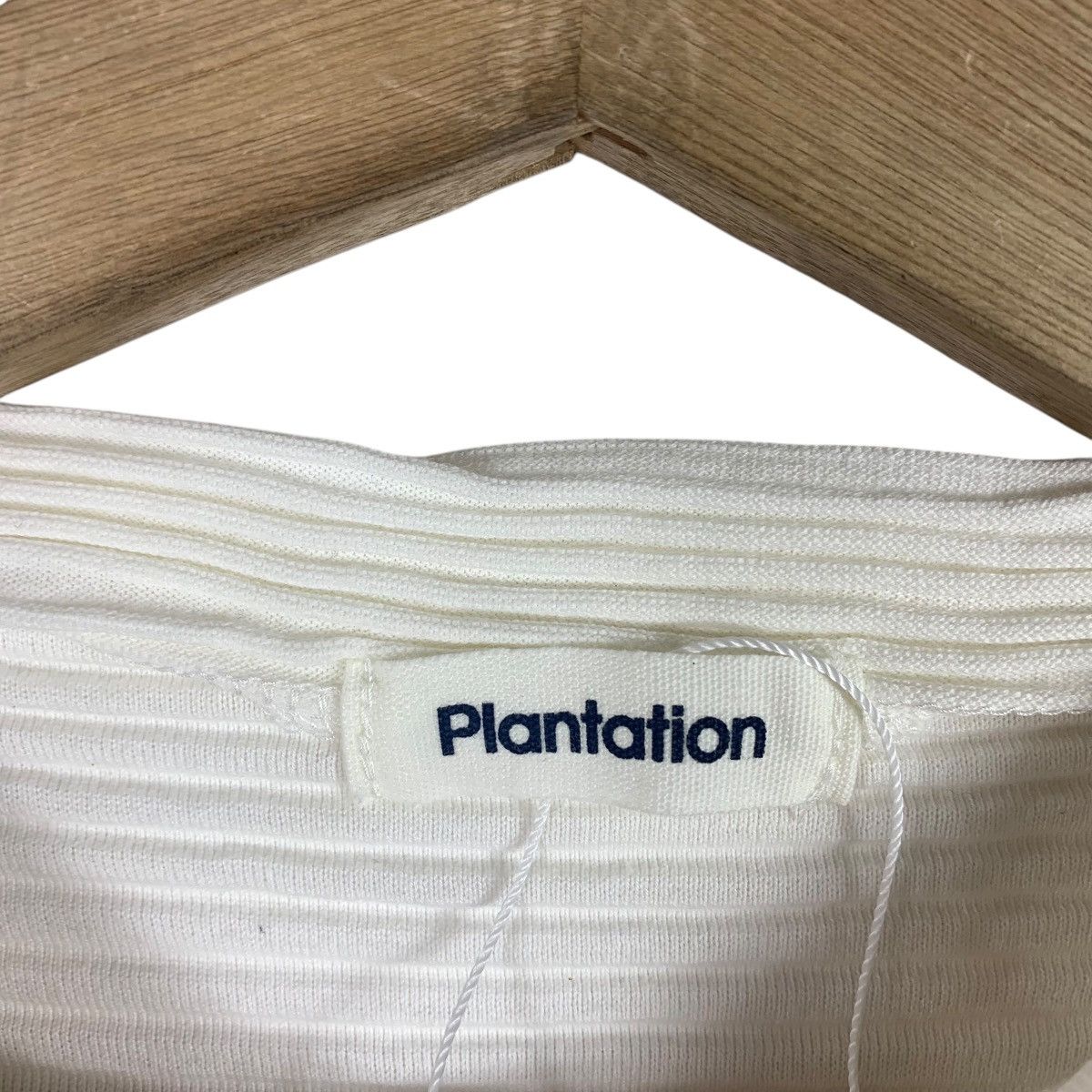 Designer × Issey Miyake PLANTATION By ISSEY MIYAKE Pleated women tees Size M / US 6-8 / IT 42-44 - 3 Thumbnail