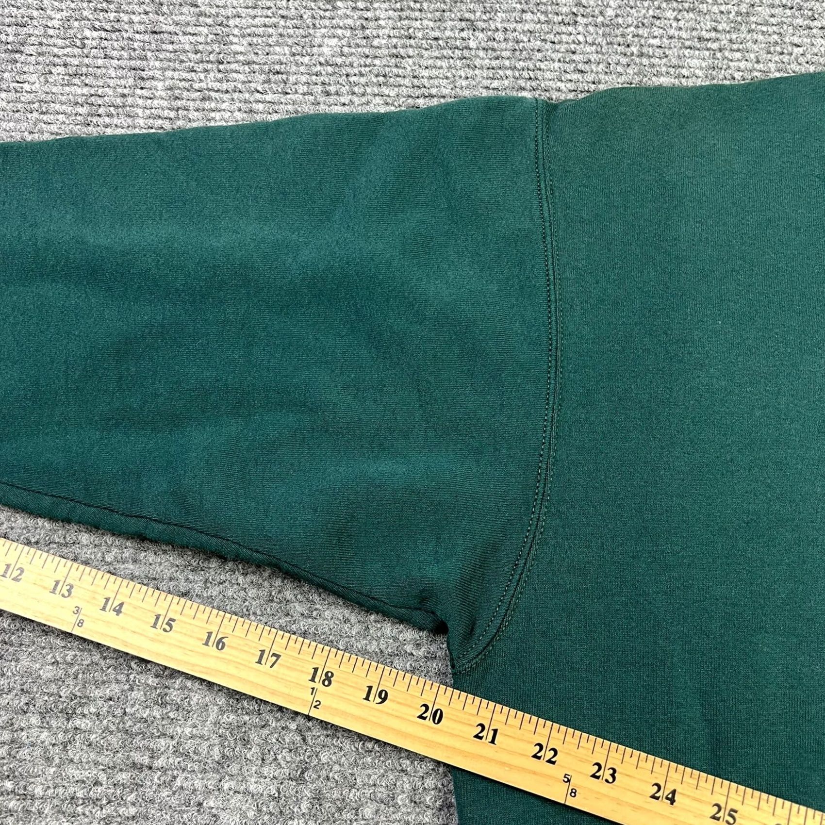 Vintage VINTAGE BVD Sweatshirt Crewneck Green 90s Adult Large Mens Pullover Blank Crewneck Long Sleeve Sweatshirt Size US L / EU 52-54 / 3 - 7 Thumbnail