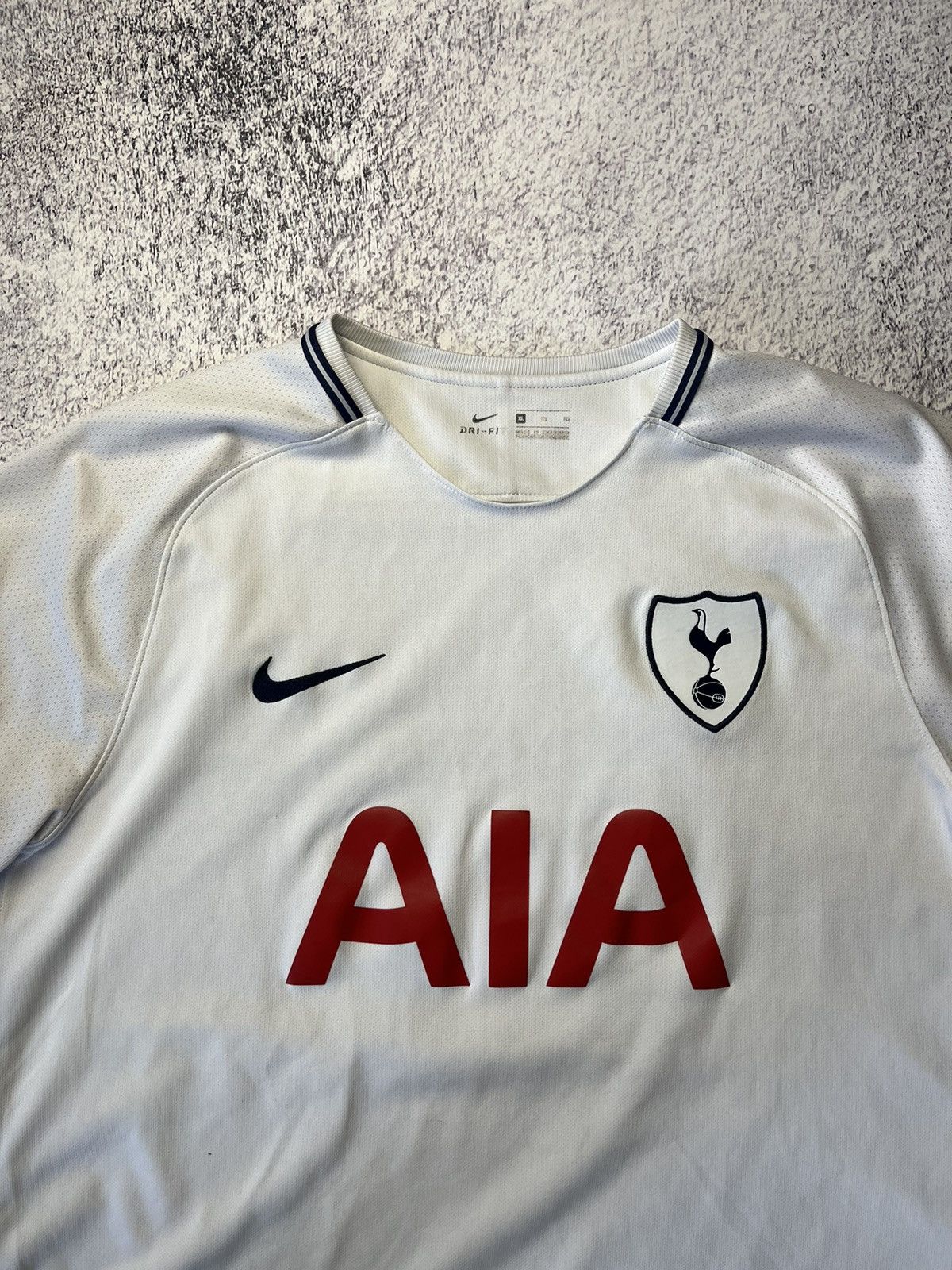 Nike TOTTENHAM HOTSPUR 2017/2018 HOME FOOTBALL SHIRT NIKE Size US XL / EU 56 / 4 - 6 Thumbnail