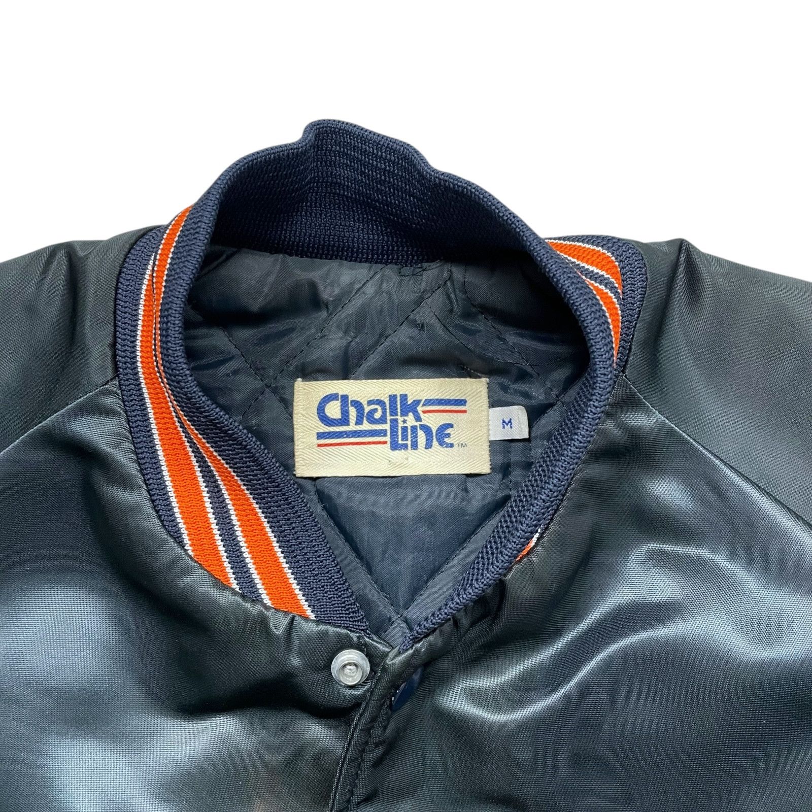 NFL VTG 80s CHICAGO BEARS CHALK LINE SATIN JACKET SPELL OUT Sz M Size US M / EU 48-50 / 2 - 6 Thumbnail