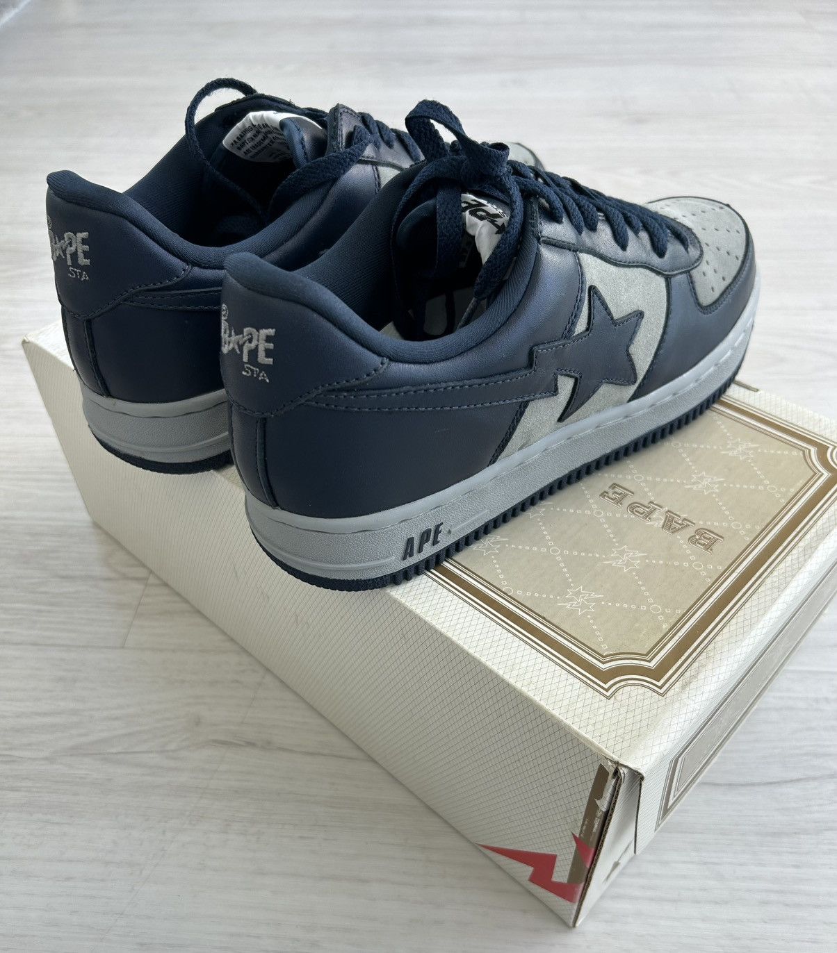 Bape VERY RARE OG 2004 A BATHING APE NAVY BAPESTA Size US 9.5 / EU 42-43 - 6 Thumbnail