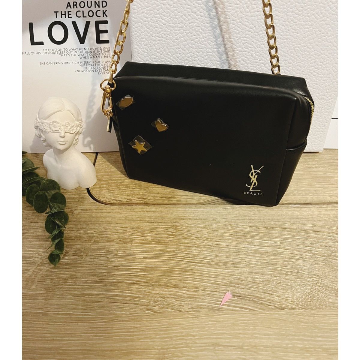 Yves Saint Laurent Yves Saint Laurent YSL cosmetic Bag Pouch clutch Crossbody Size ONE SIZE - 4 Thumbnail