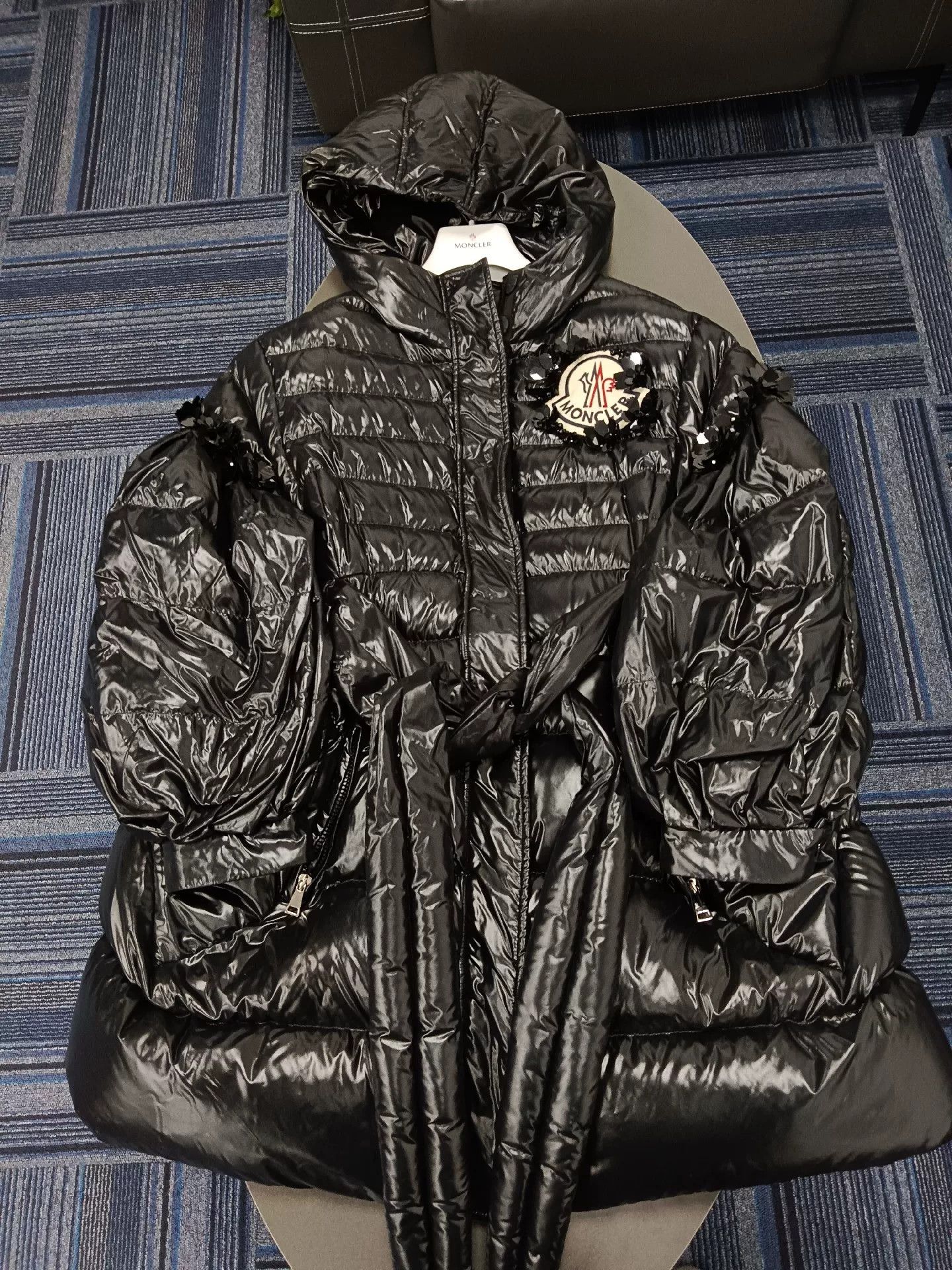 Moncler moncler rare logo puffer jacket black Size US XXS / EU 40 - 1 Thumbnail