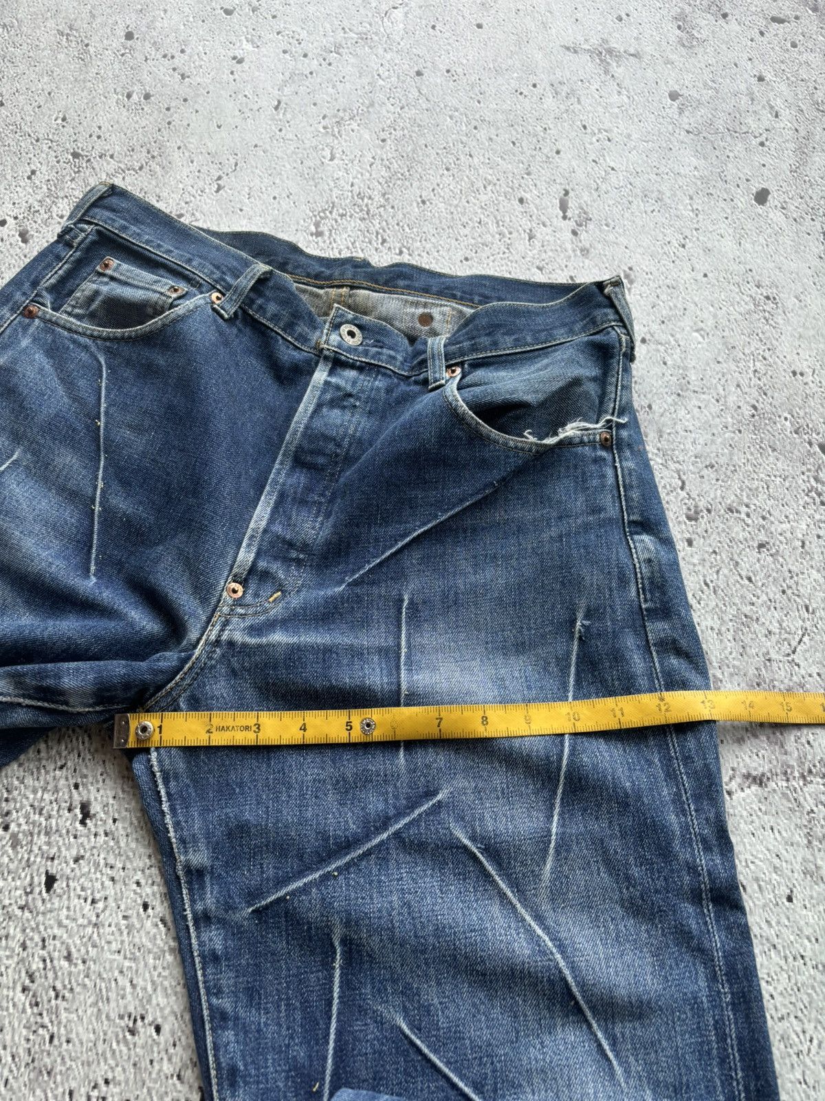 Levi's Vintage Clothing Vintage Levis 702 Selvedge Denim jeans Size US 33 - 11 Thumbnail