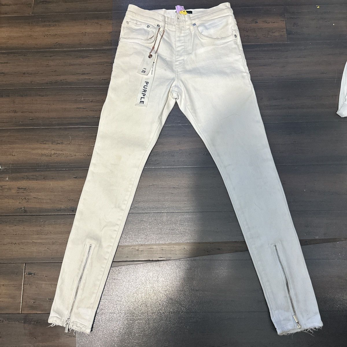 image of P002 Dropped Fit Mid Rise With Slim Leg in White, Men's (Size 29)