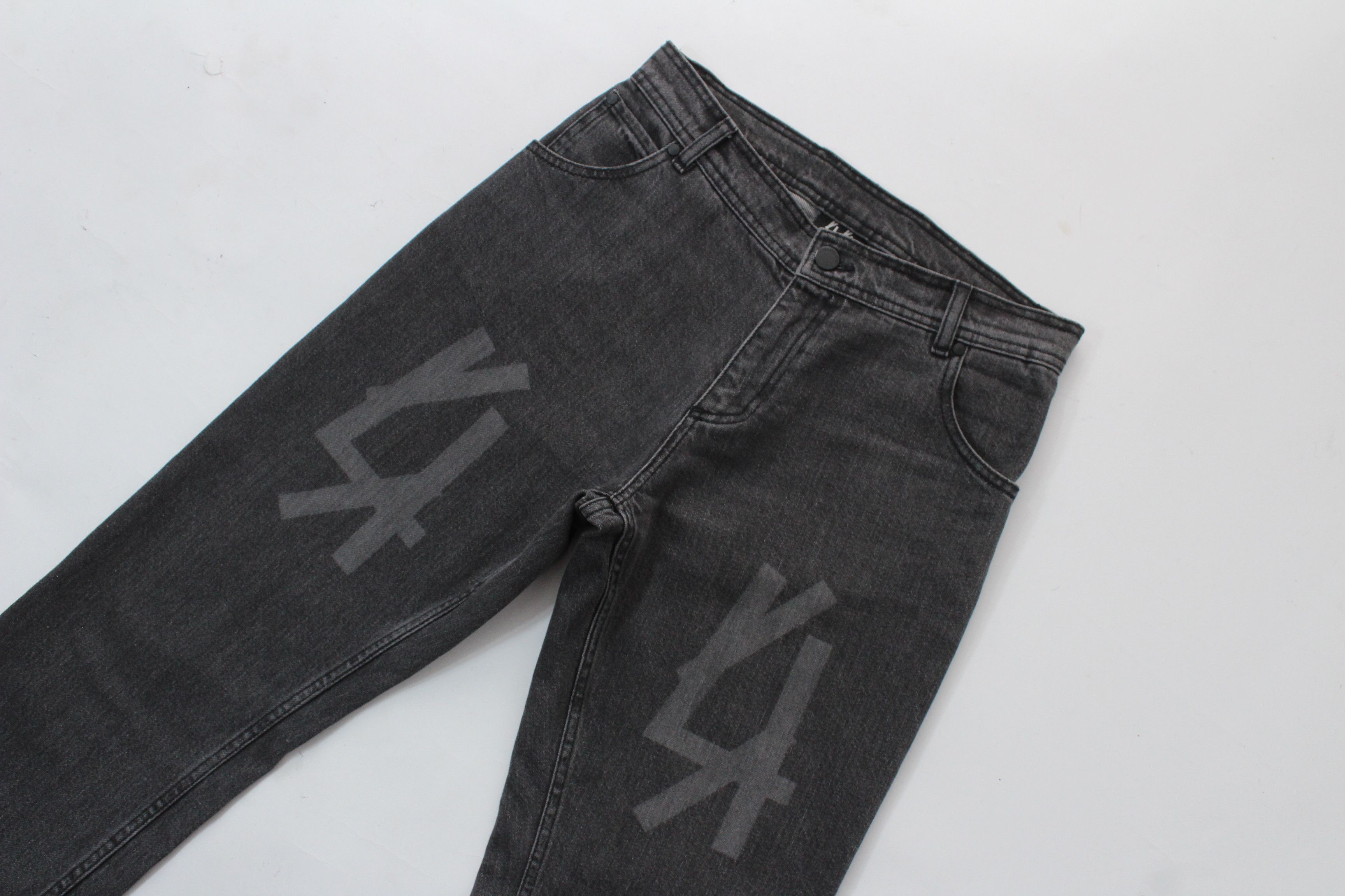 44 LABEL GROUP 44 Label Group Skyscraper Straight Leg Grey Jeans 44 Kobosil Size US 28 / EU 44 - 2 Thumbnail