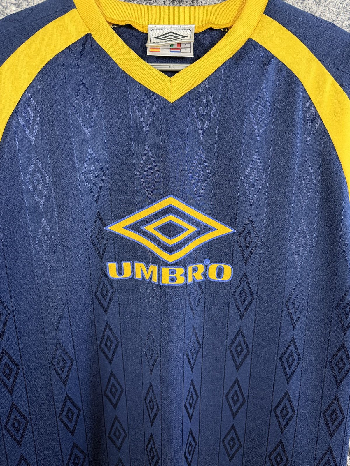 Umbro UMBRO Vintage Crewneck Monogram T-Shirt Short Sleeve Jersey Size US L / EU 52-54 / 3 - 6 Thumbnail