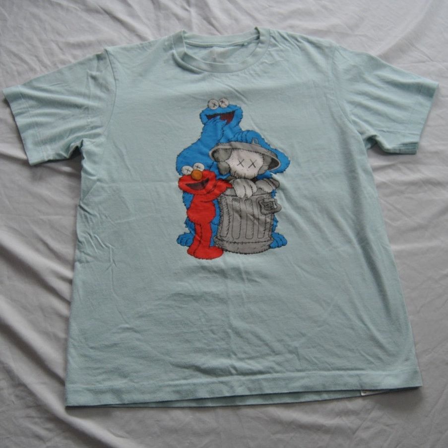 Uniqlo Kaws Sesame Street Shirt by Uniqlo Blue Size US M / EU 48-50 / 2 - 1 Thumbnail