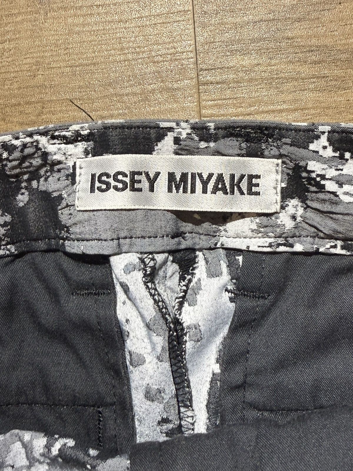 Issey Miyake 2000s Issey Miyake Shadow Paint Splatter Stitch Print Pants Size US 28 / EU 44 - 6 Thumbnail