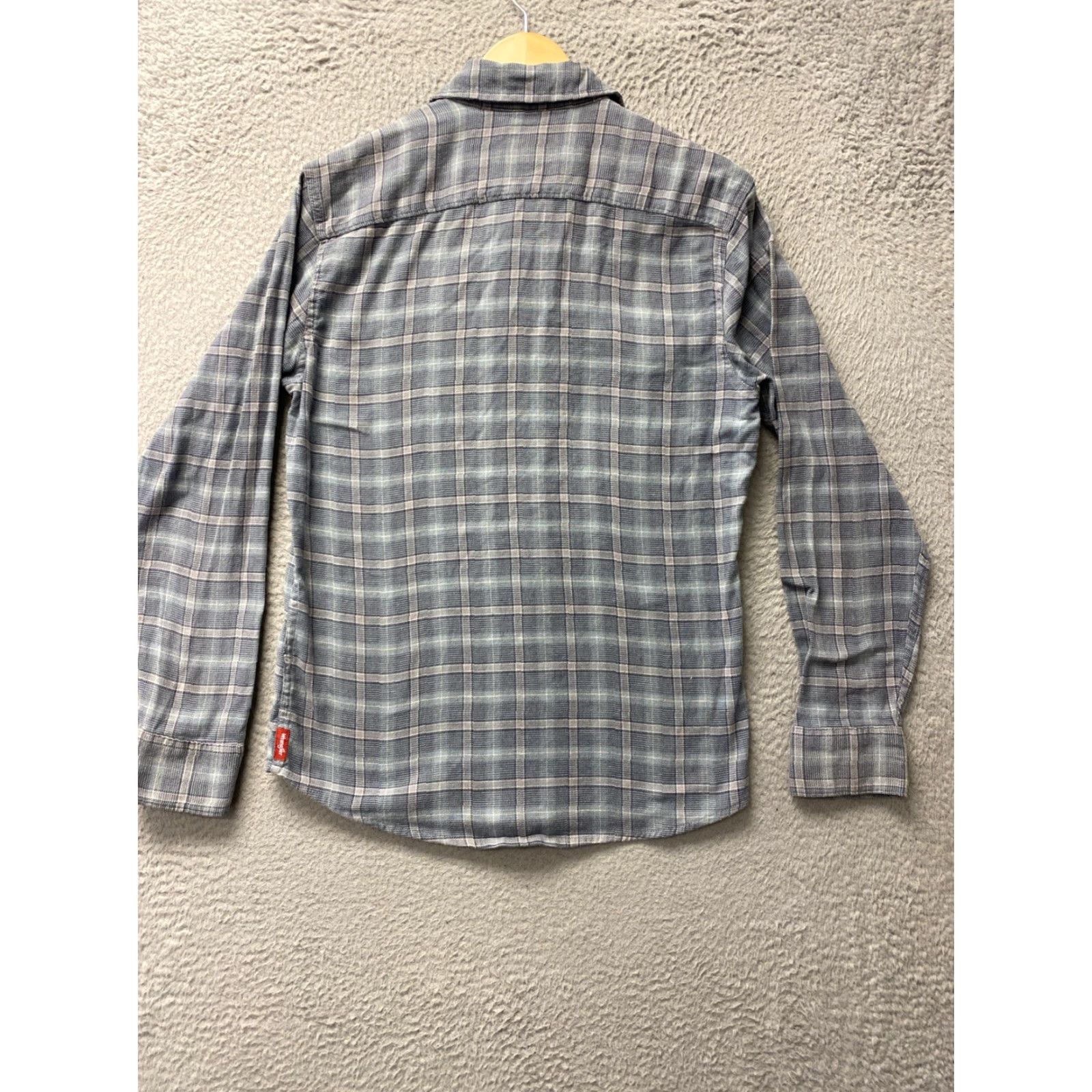 Wrangler VINTAGE? wait, not vintage. Wrangler Men's Shirt Long Sleeve Button Up Small Gray Plaid Cotton Blend with Wrangler Logo /126-33 Size US S / EU 44-46 / 1 - 2 Thumbnail