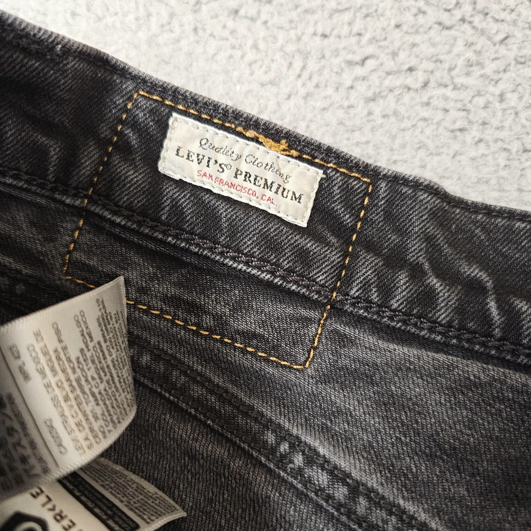 Levi's VINTAGE? No — Levis 511 Jeans Mens 30x29 (Tag 30x32) Charcoal Wash Slim Taper Stretch Denim Size US 30 / EU 46 - 3 Thumbnail