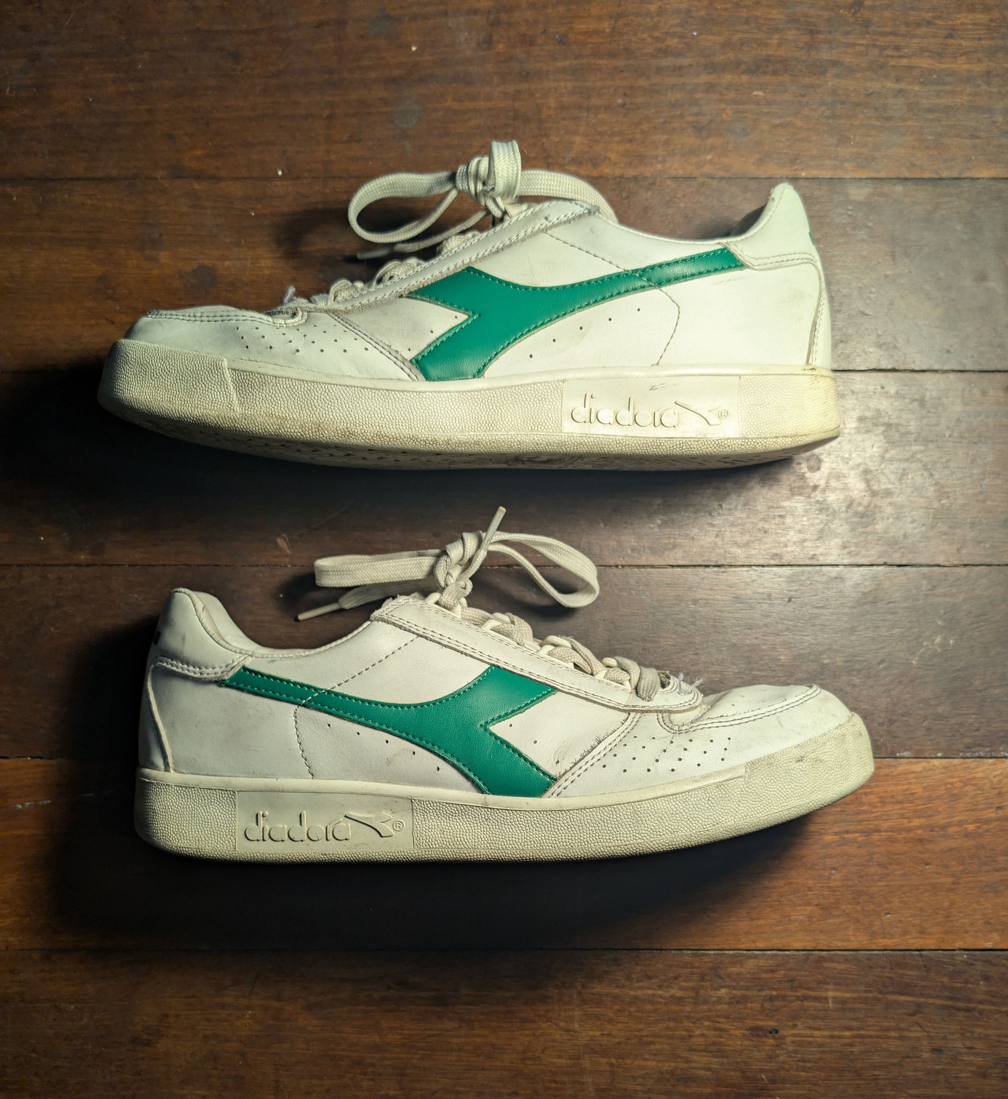 B.Elite White & Green Men's Retro Trainers UK 8