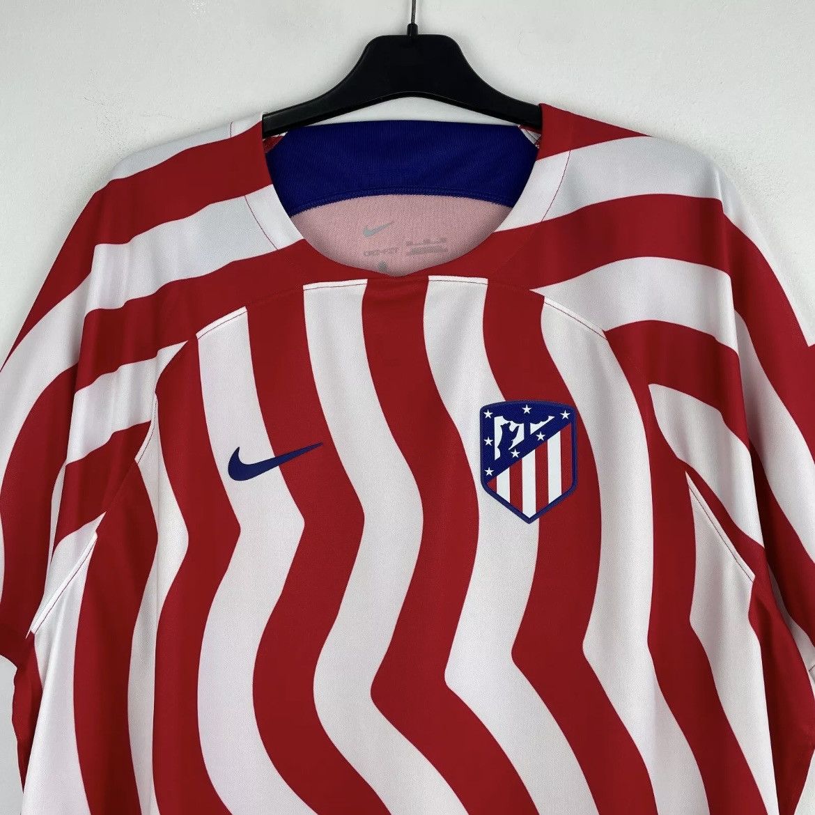 Nike Atletico Madrid Nike Home Jersey Shirt Men 2022/2023 sz XXL Size US XXL / EU 58 / 5 - 2 Thumbnail
