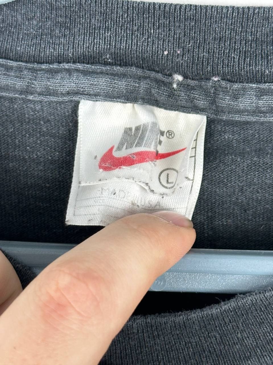 Nike × Vintage Vintage Faded Nike Great Britain Center Logo Swoosh T Shirt Size US L / EU 52-54 / 3 - 6 Thumbnail