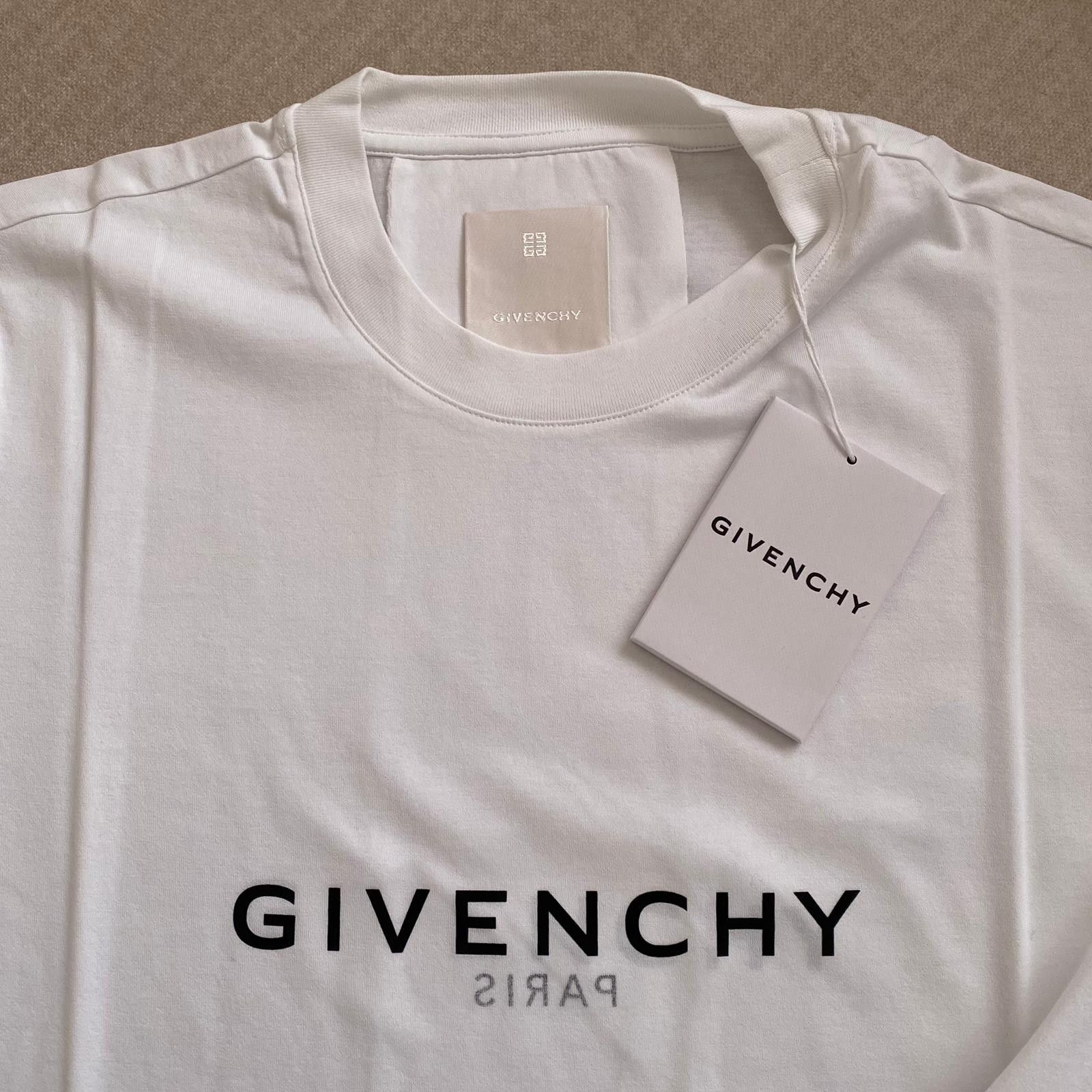 Givenchy White Reverse Logo T-Shirt Size US S / EU 44-46 / 1 - 6 Thumbnail