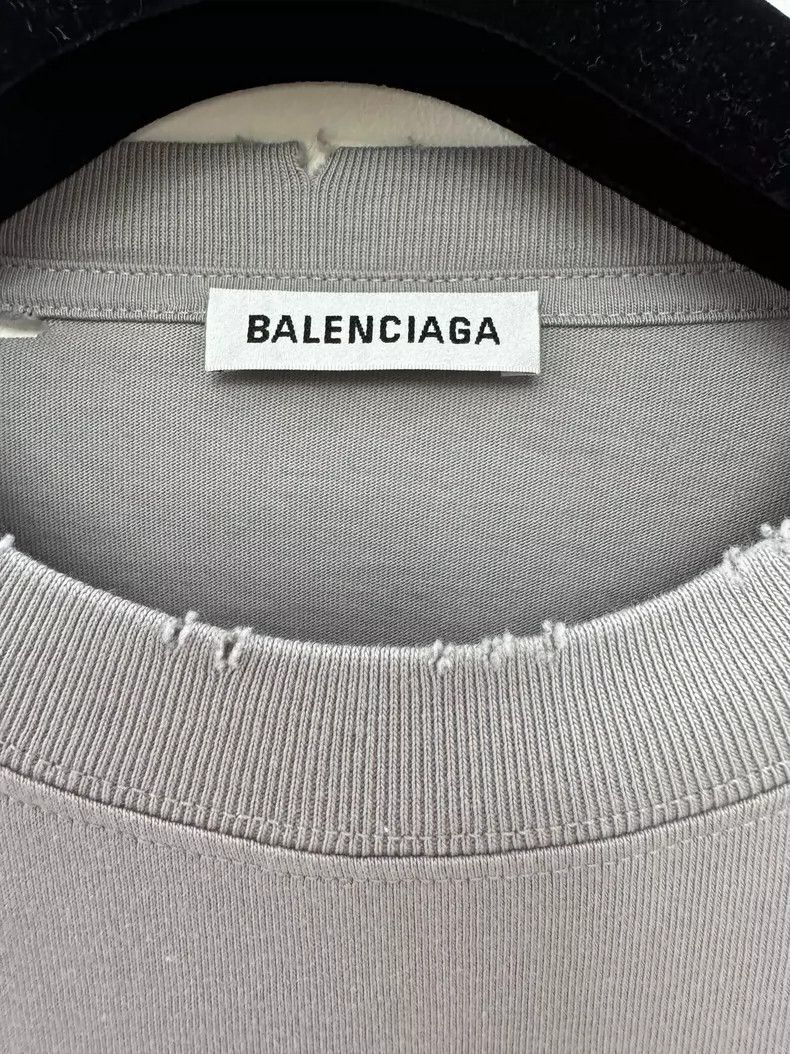 Balenciaga Balenciaga Logo ripped short sleeve Size US M / EU 48-50 / 2 - 3 Thumbnail