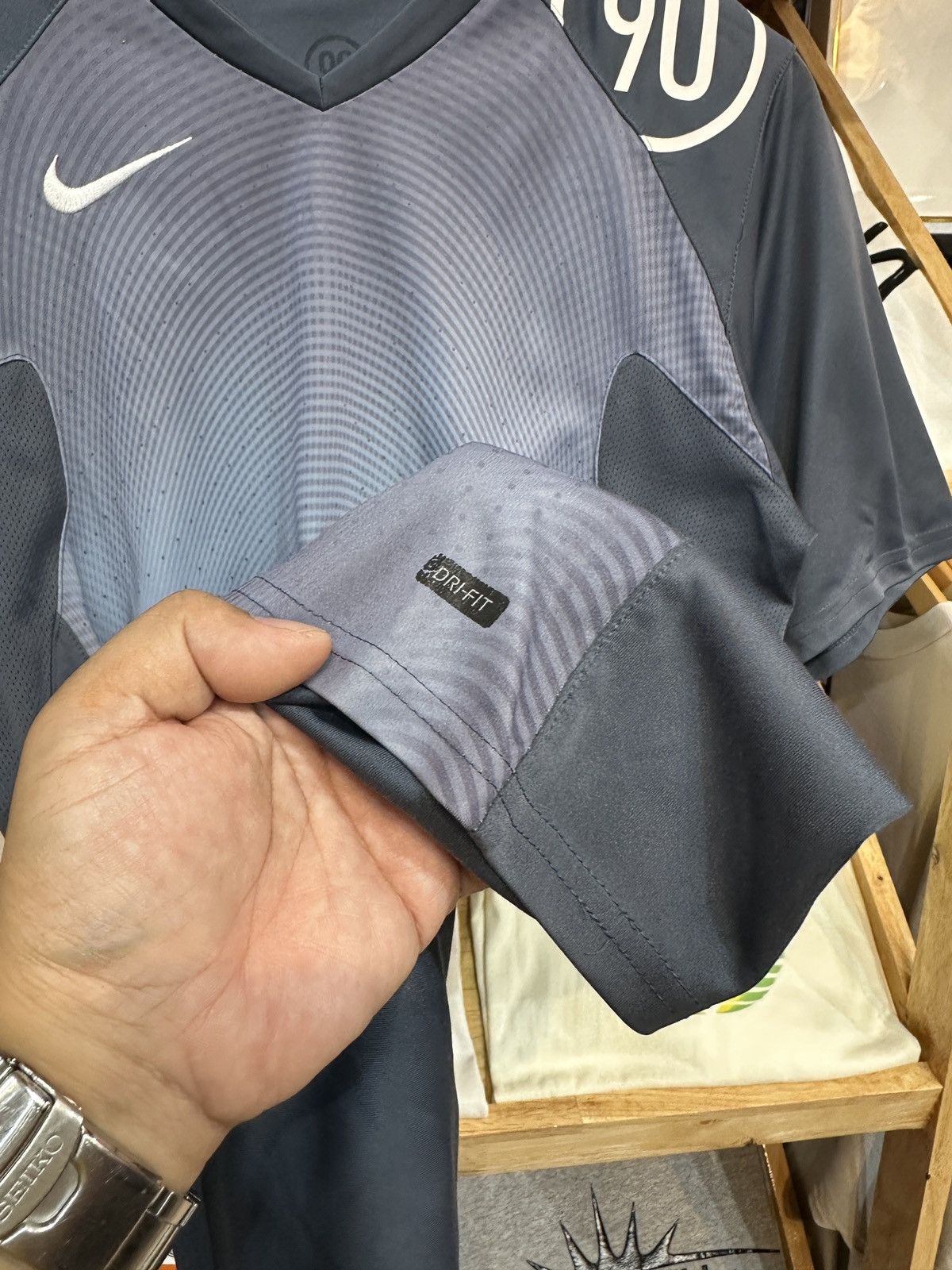 Nike Vintage Nike Total 90 00's Training Jersey Size US S / EU 44-46 / 1 - 5 Thumbnail