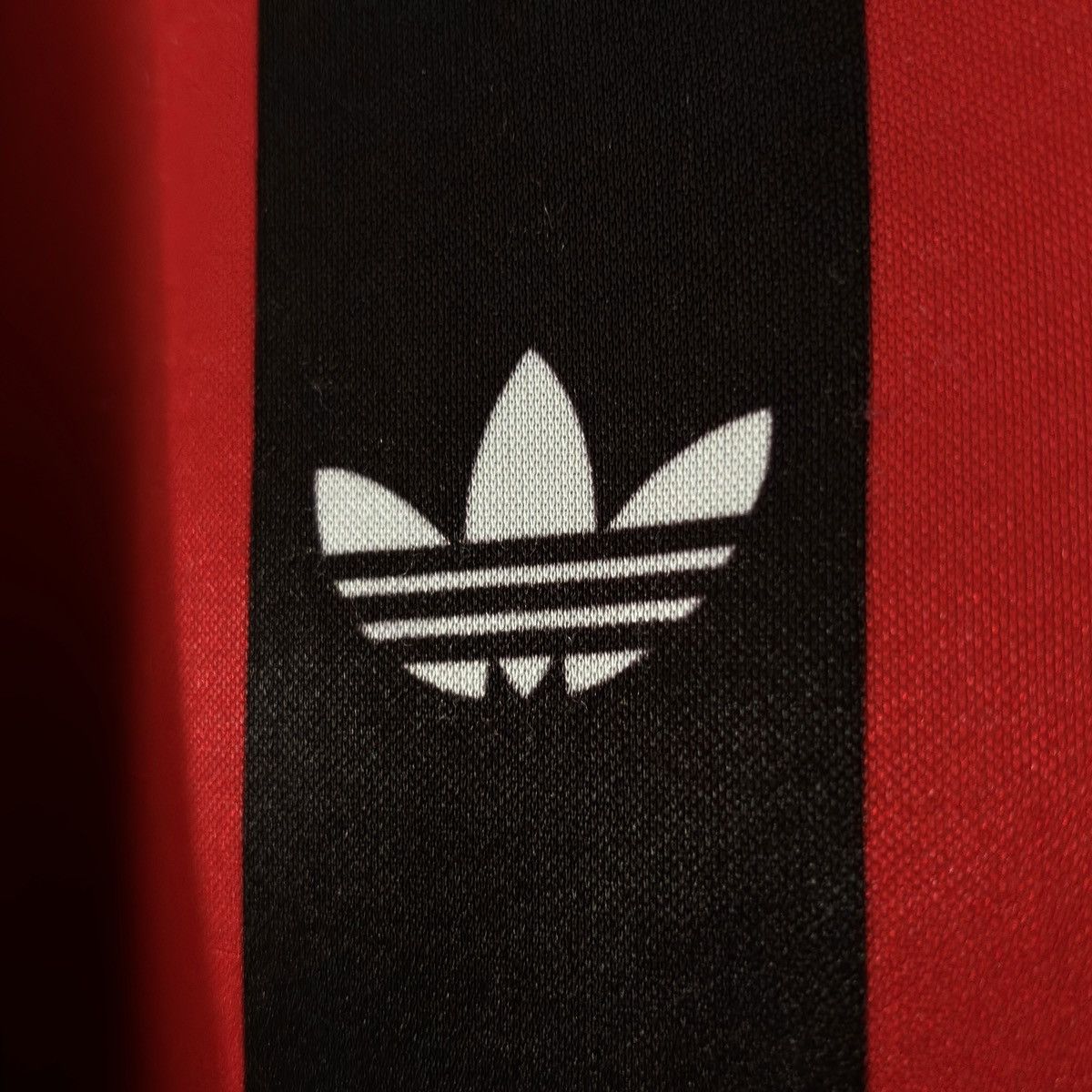 Adidas × Vintage 1990 1992 AC Milan Adidas Vintage Home Soccer Jersey Maglia Size US S / EU 44-46 / 1 - 7 Thumbnail