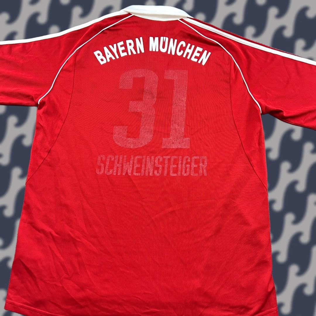 Adidas Bayern Munich Jersey Mens Adidas Football 2006 2007 Home Schweinsteiger Red L Size US L / EU 52-54 / 3 - 1 Thumbnail