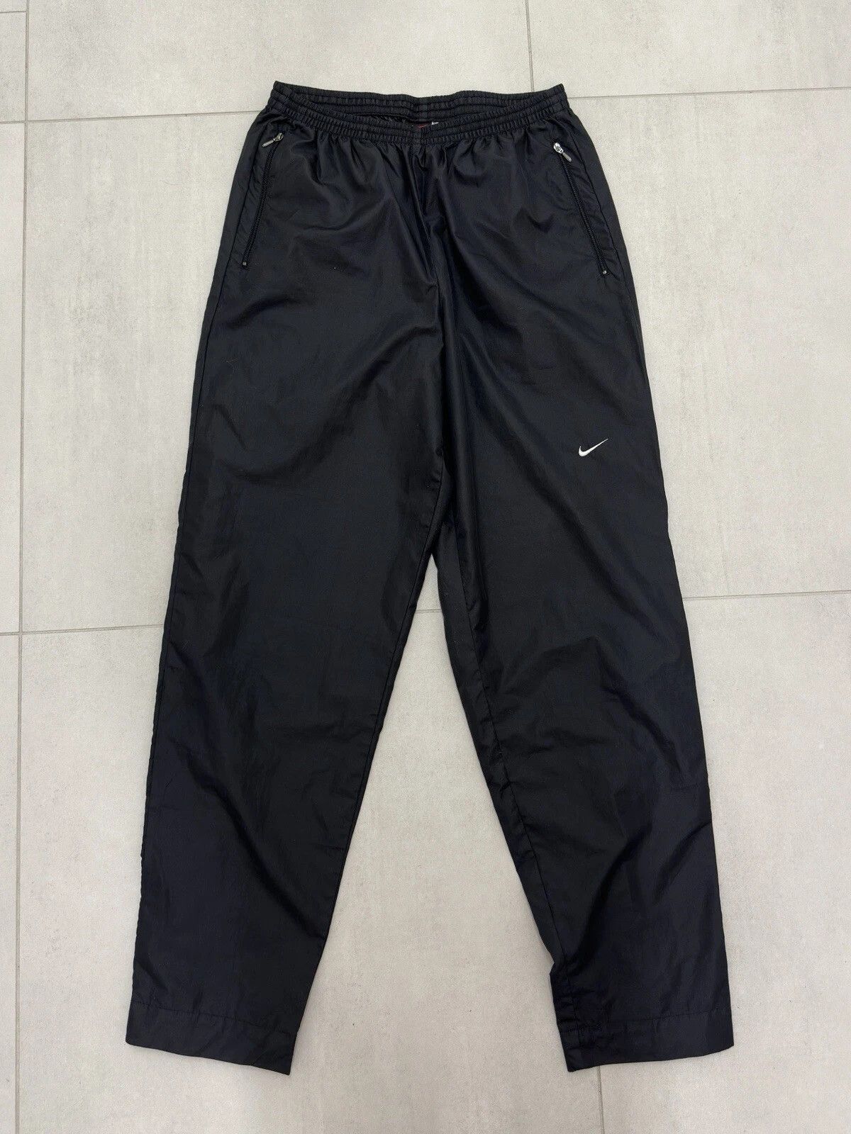 Nike VINTAGE 2000s NIKE NYLON Track Sniny y2k PANTS Y2K MENS Size US 32 / EU 48 - 2 Thumbnail
