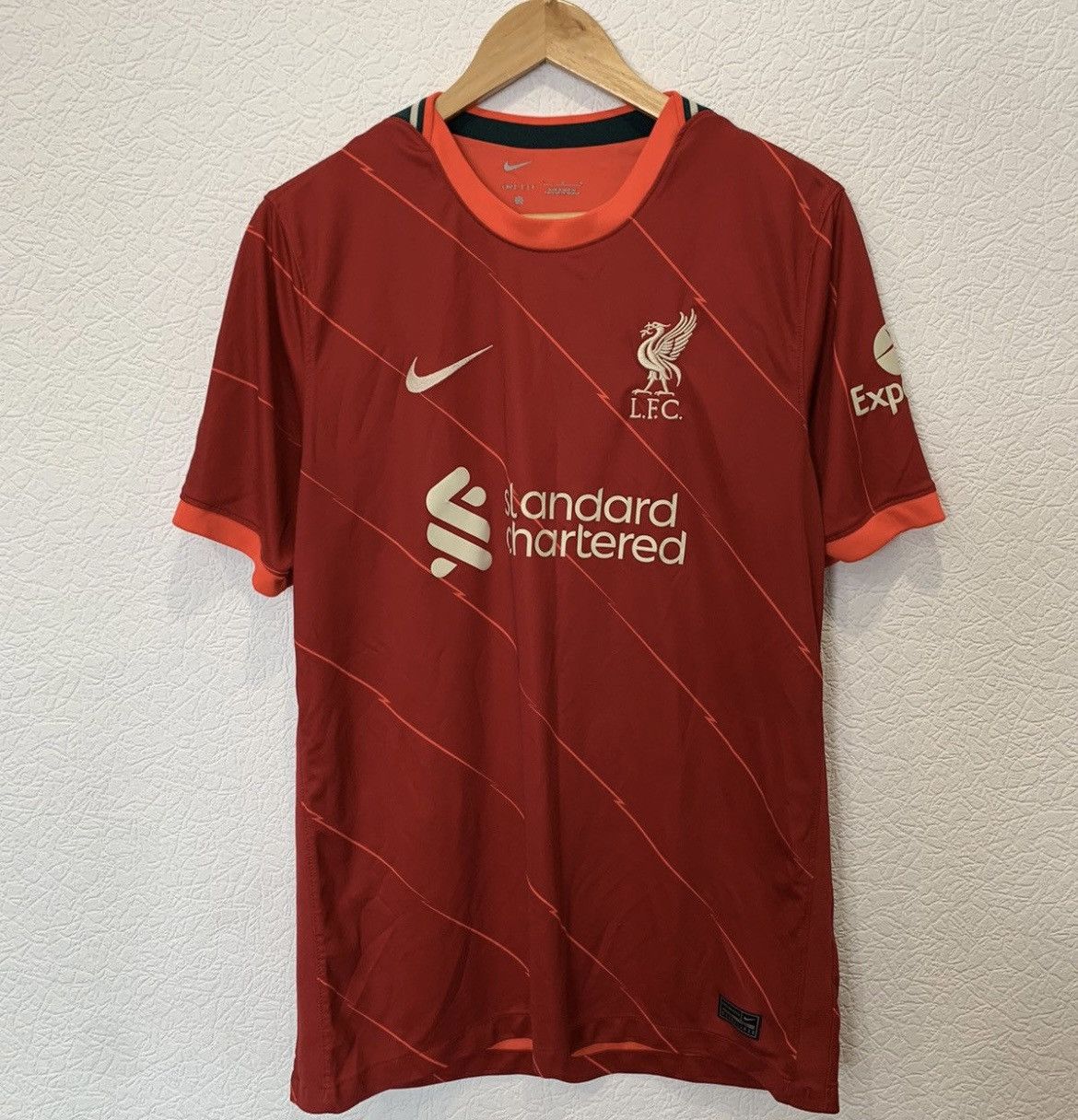 Nike LIVERPOOL NIKE 2021/2022 HOME KIT SOCCER JERSEY FOOTBALL Size US L / EU 52-54 / 3 - 1 Thumbnail