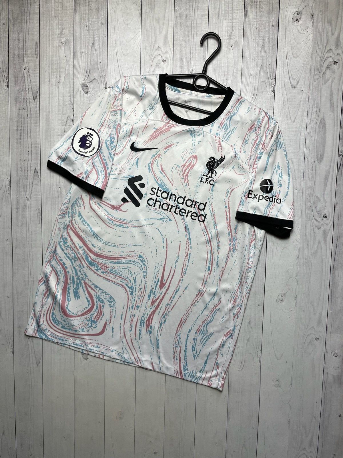 Vintage Liverpool soccer tee size XL logo away white Size US XL / EU 56 / 4 - 1 Thumbnail